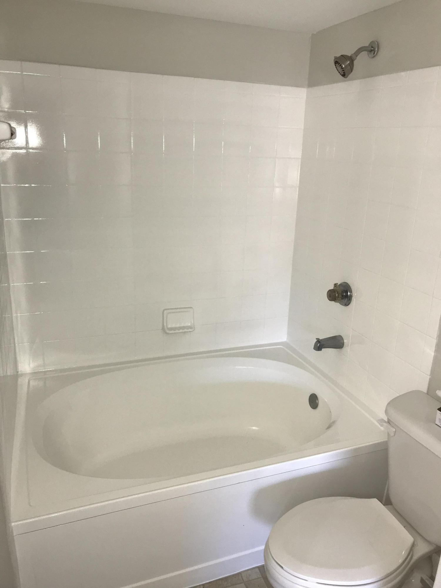 PALM LAKE CONDO - Residential Lease