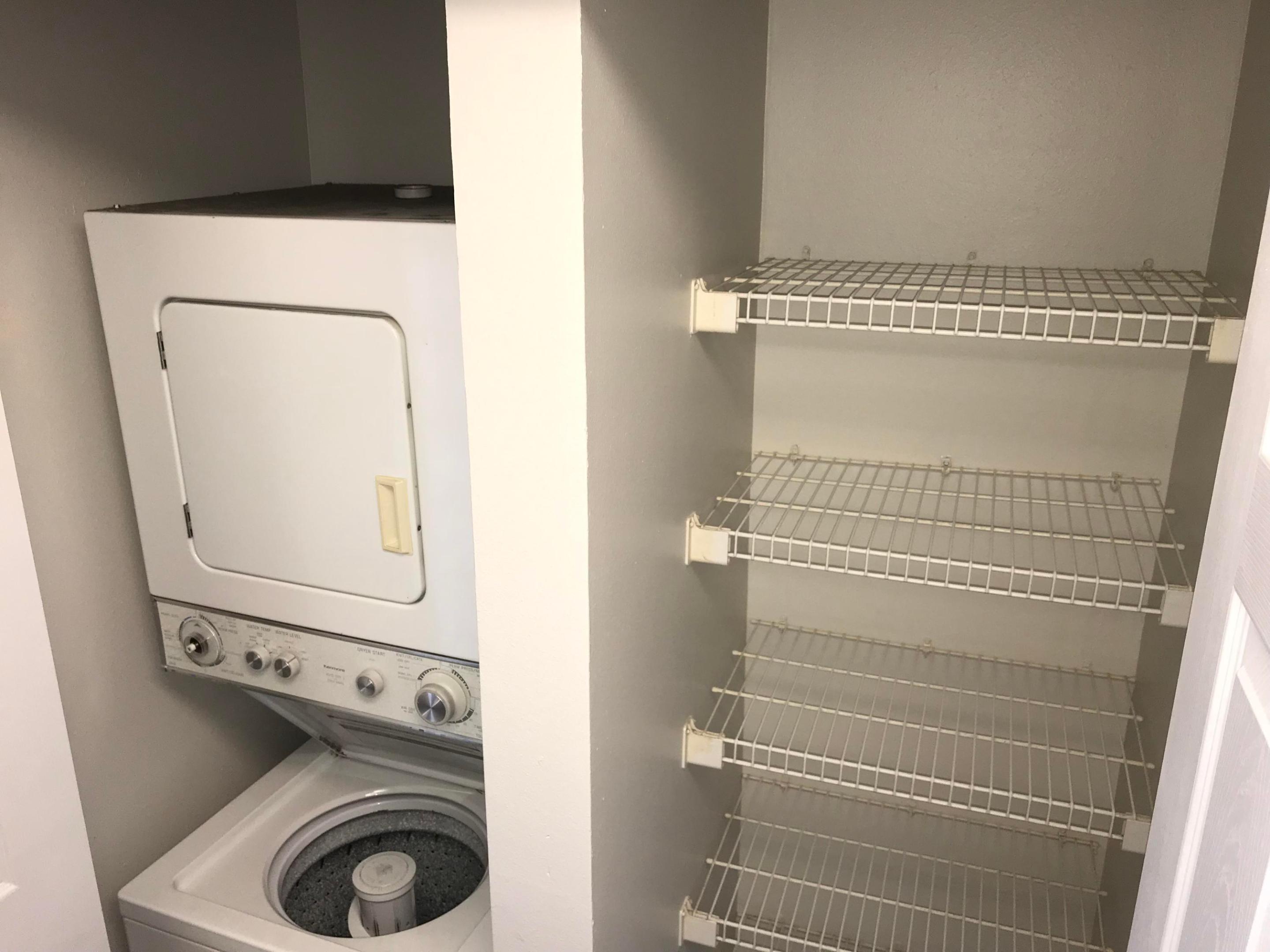 PALM LAKE CONDO - Residential Lease