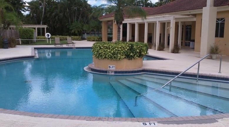 PALM LAKE CONDO - Residential Lease
