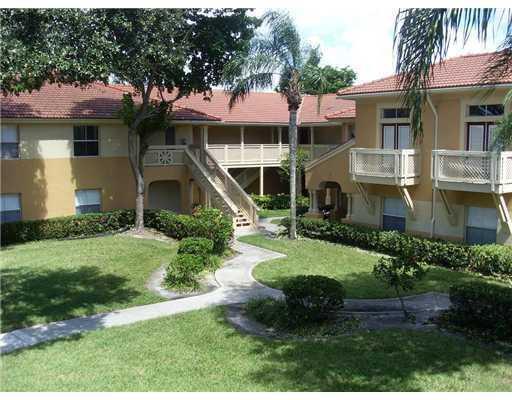 PALM LAKE CONDO - Residential Lease
