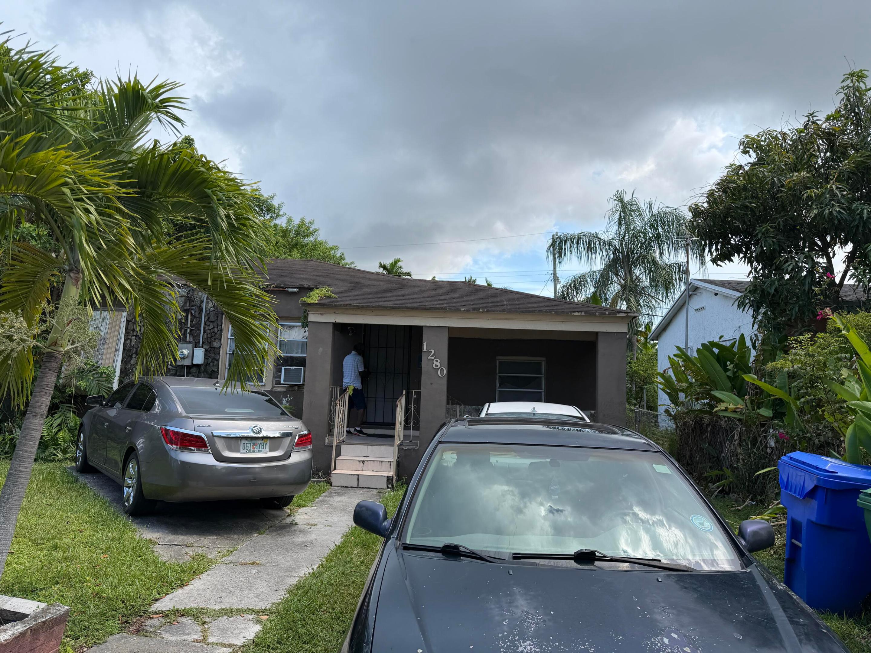 PALM PARK AMD - Residential