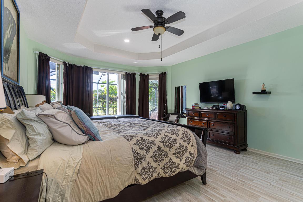 MADISON GREEN 1 - Residential