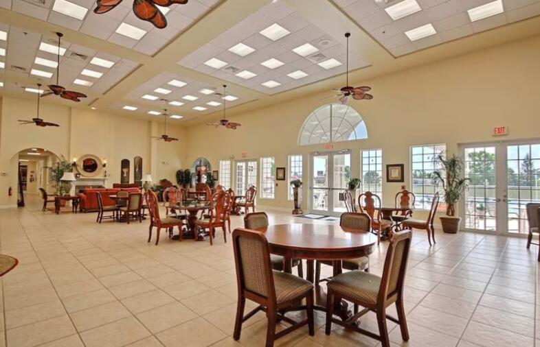 THE LINKS AT SAVANNA CLUB, 1ST REPLAT - Residential
