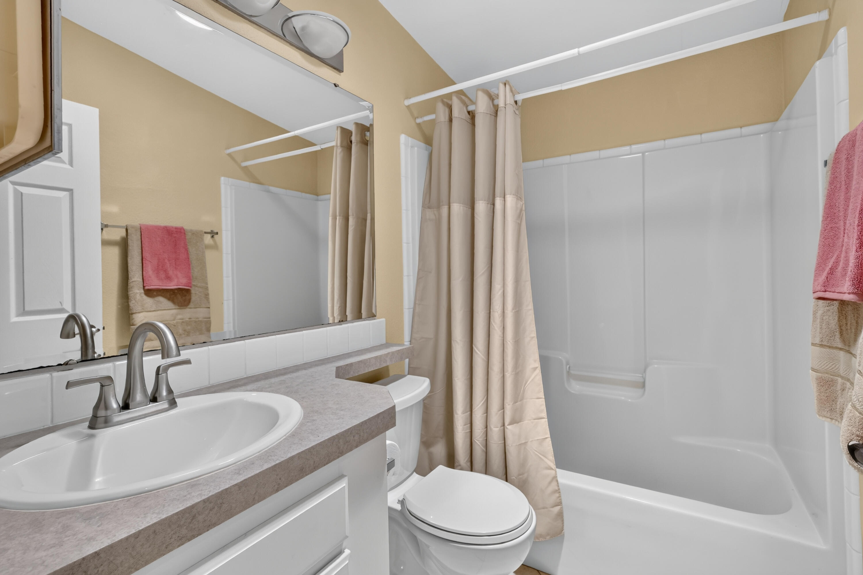 THE LINKS AT SAVANNA CLUB, 1ST REPLAT - Residential