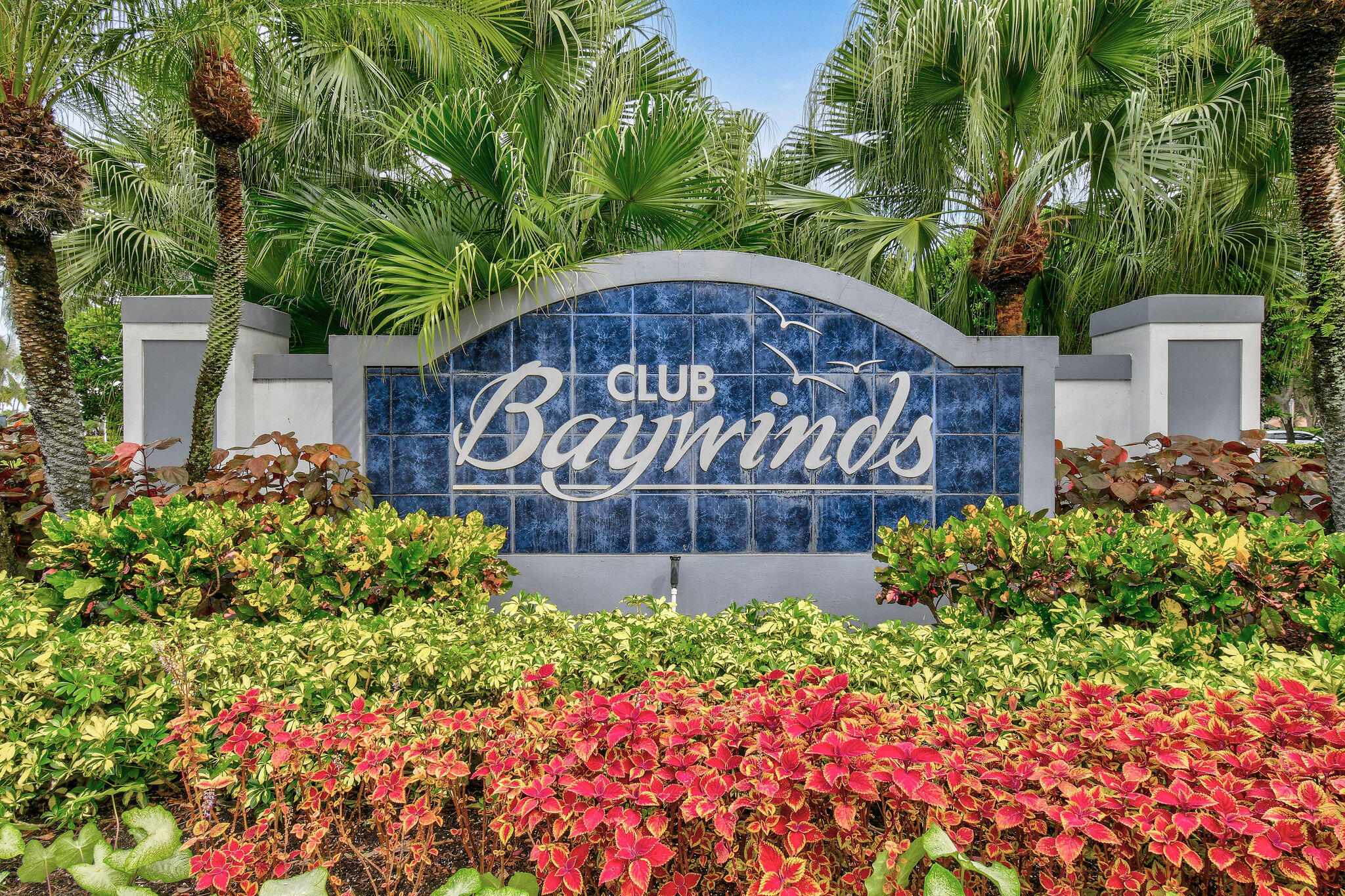 A MUST-See! This charming NEW 2025 ROOF and lakefront villa is located in the highly sought-after Baywinds 55+ community! This well-maintained 2-bedroom plus den home offers a bright, open floor plan ideal for comfortable living and entertaining. Relax on the covered, screened patio overlooking peaceful lake views. Baywinds offers a clubhouse, pool, spa, fitness center, tennis and pickleball courts, plus an active social calendar. Conveniently located near Commons Park, Okeeheelee Park, The Mall at Wellington Green, restaurants, hospitals, and just minutes from The Square (CityPlace), the Kravis Center for the Performing Arts, downtown West Palm Beach, Palm Beach International Airport, and area beaches. The Seller is MOTIVATED! There's a lot more, which includes family adventures at the Palm Beach Zoo and exciting wildlife experiences at Lion Country Safari. With easy access to major highways, downtown West Palm Beach, Palm Beach International Airport, and the area's beautiful beaches, this home offers the perfect combination of comfort, convenience, and the best of South Florida living. This is a Probate Listing, and it is contingent upon approval by the probate court.