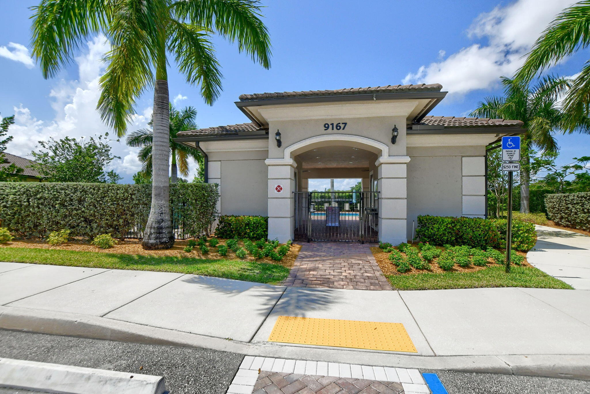 Boca Flores - Residential