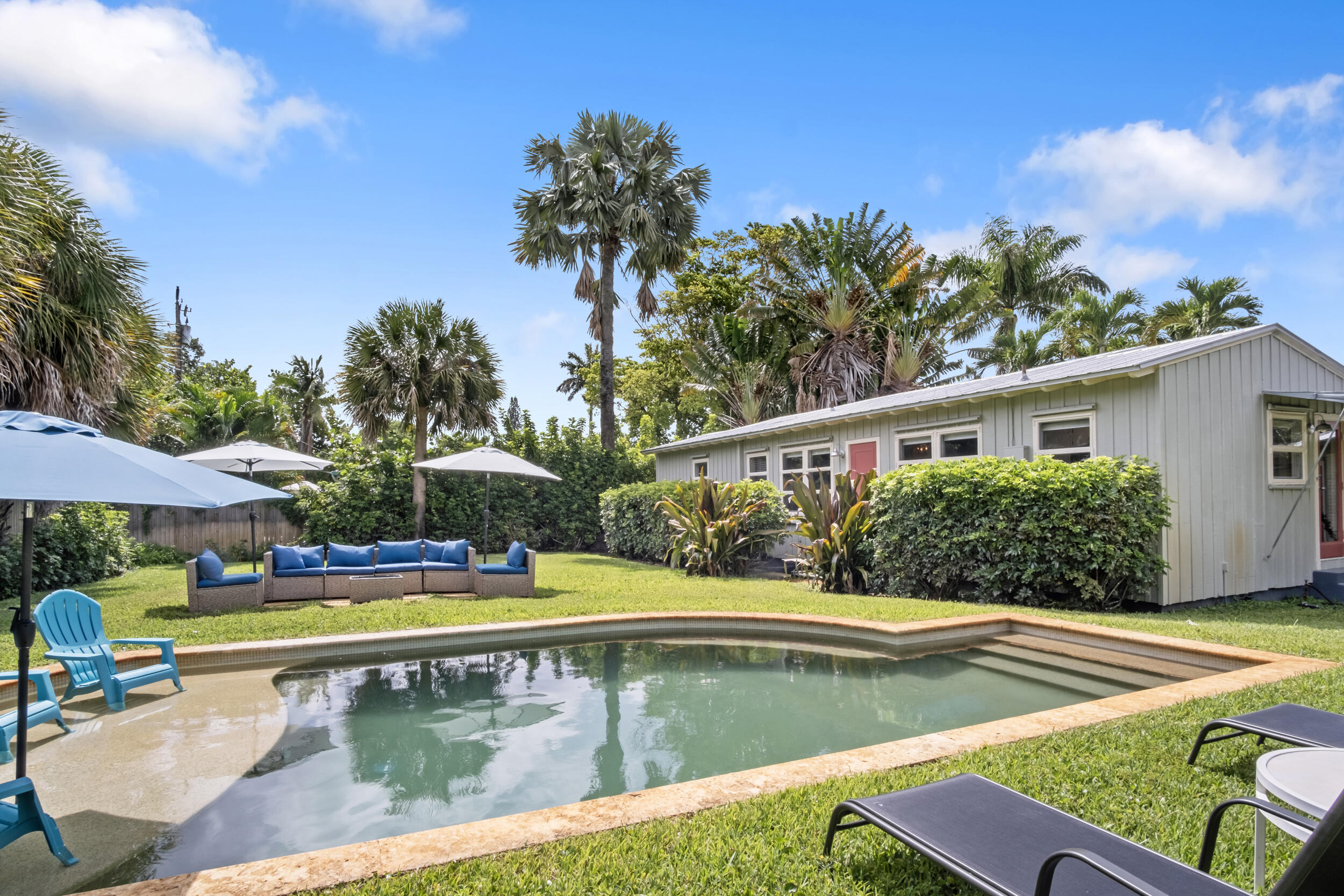 NORTHRIDGE - Residential Lease