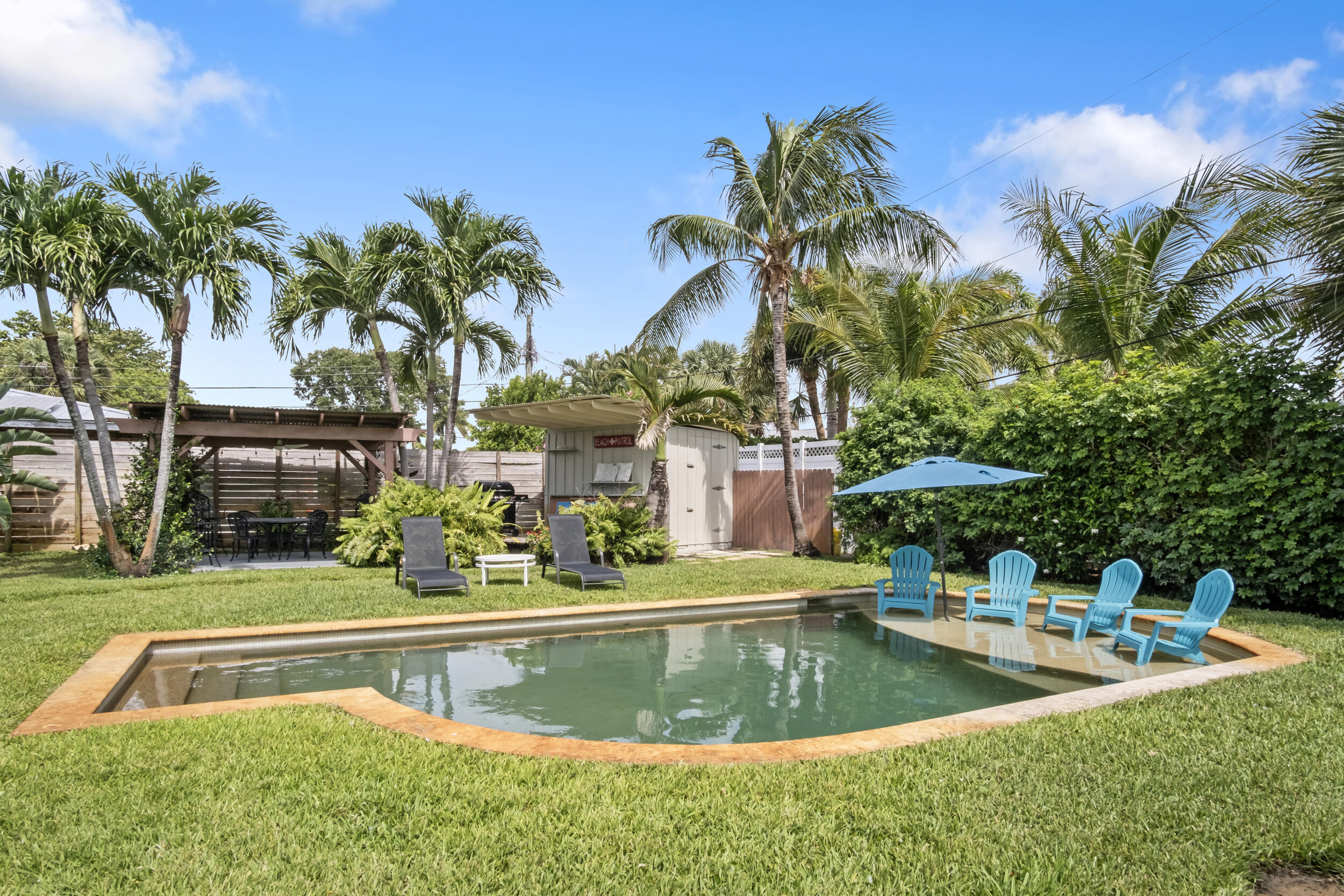 NORTHRIDGE - Residential Lease