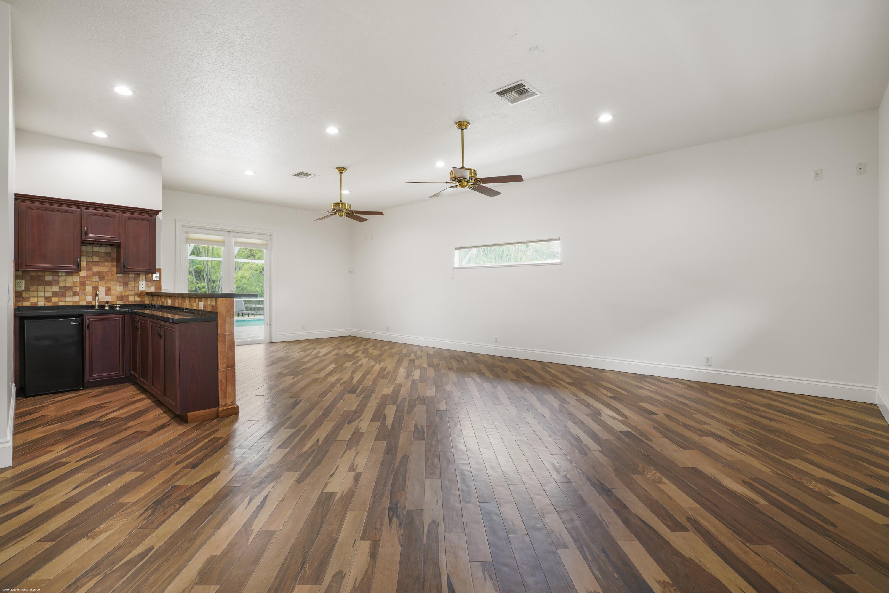 DEER RUN - Residential