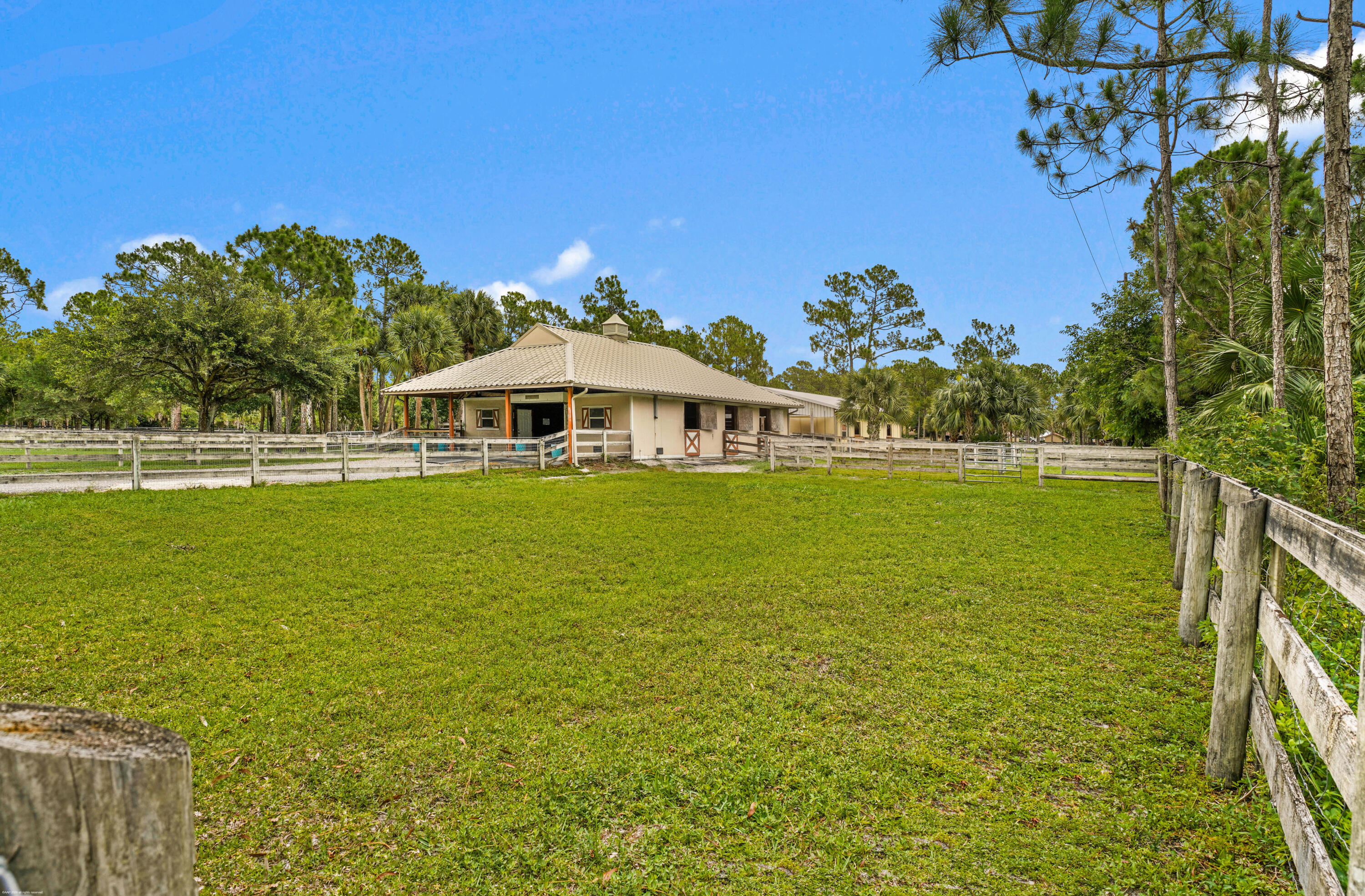 DEER RUN - Residential