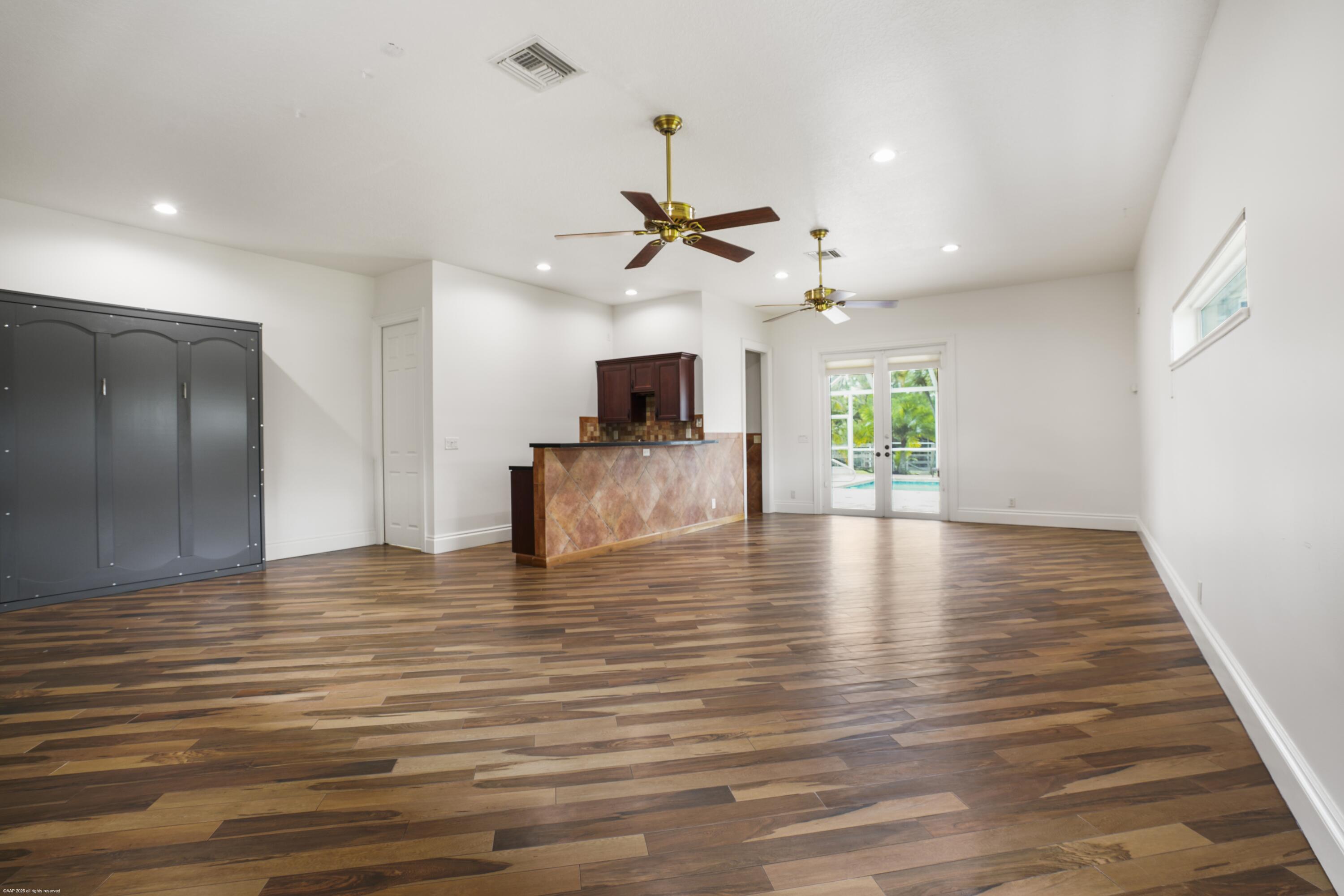 DEER RUN - Residential