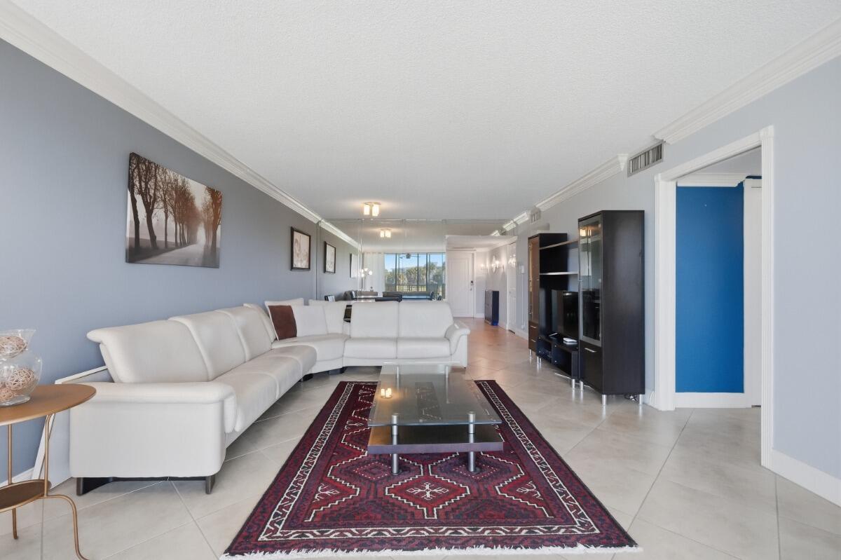 NO 4 PALM-AIRE COUNTRY CLUB - Residential