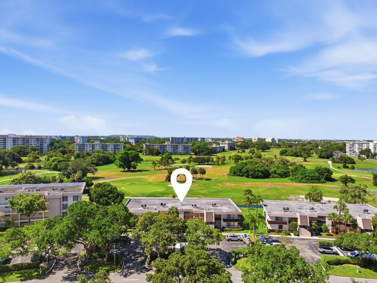 NO 4 PALM-AIRE COUNTRY CLUB - Residential