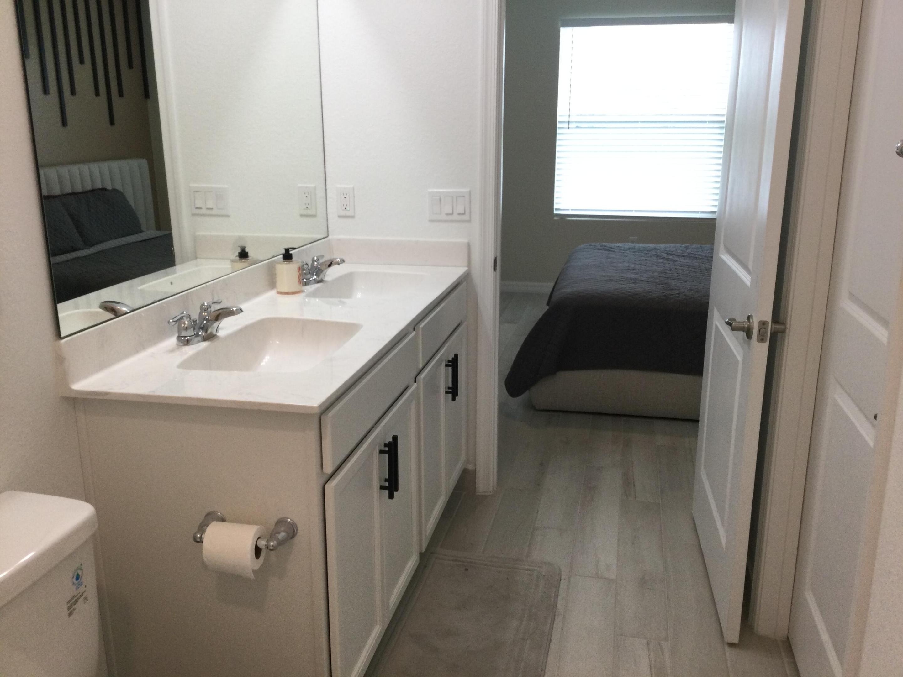 WATERSTONE PHASE FIVE - Residential Lease