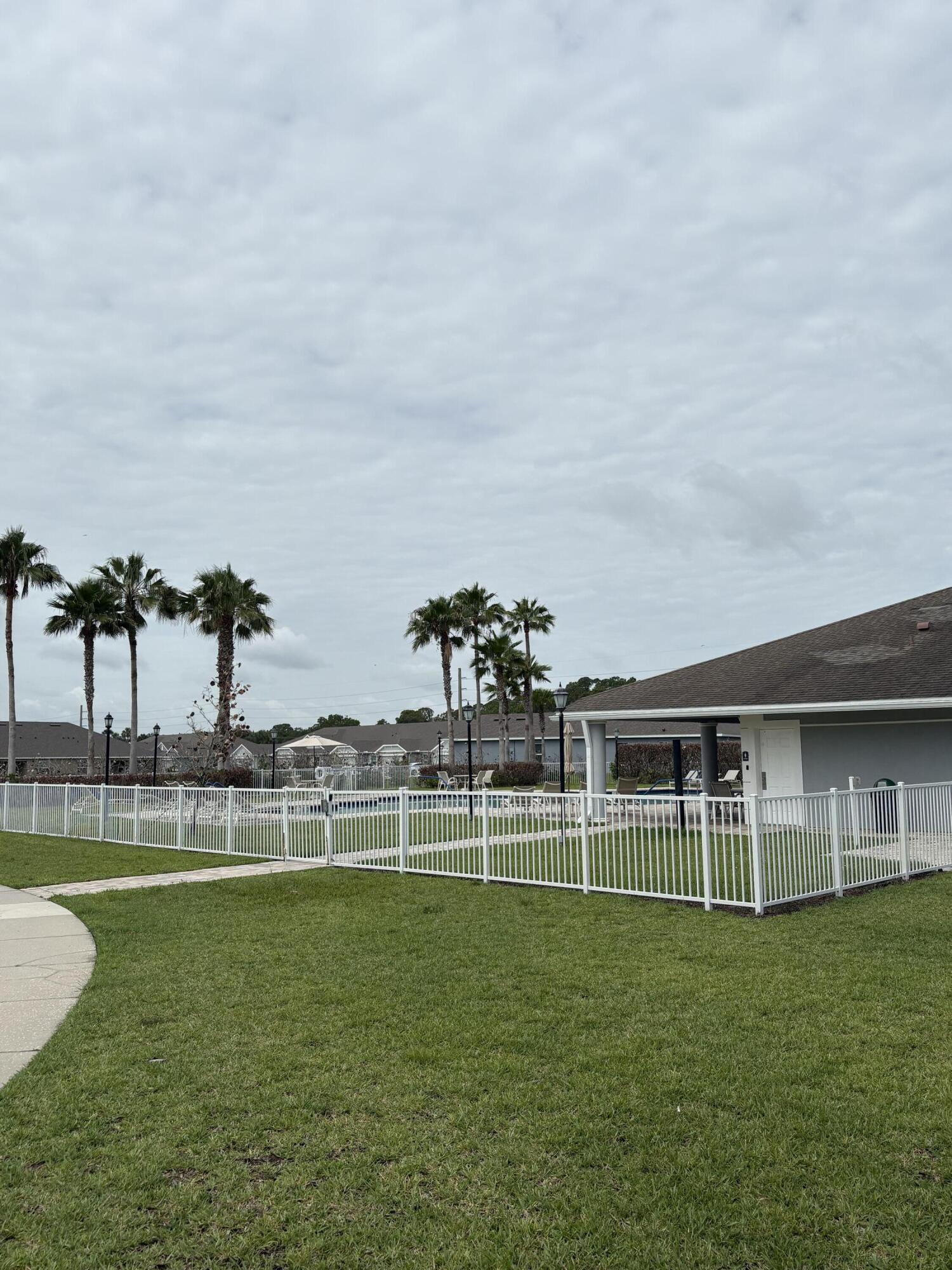 WATERSTONE PHASE FIVE - Residential Lease