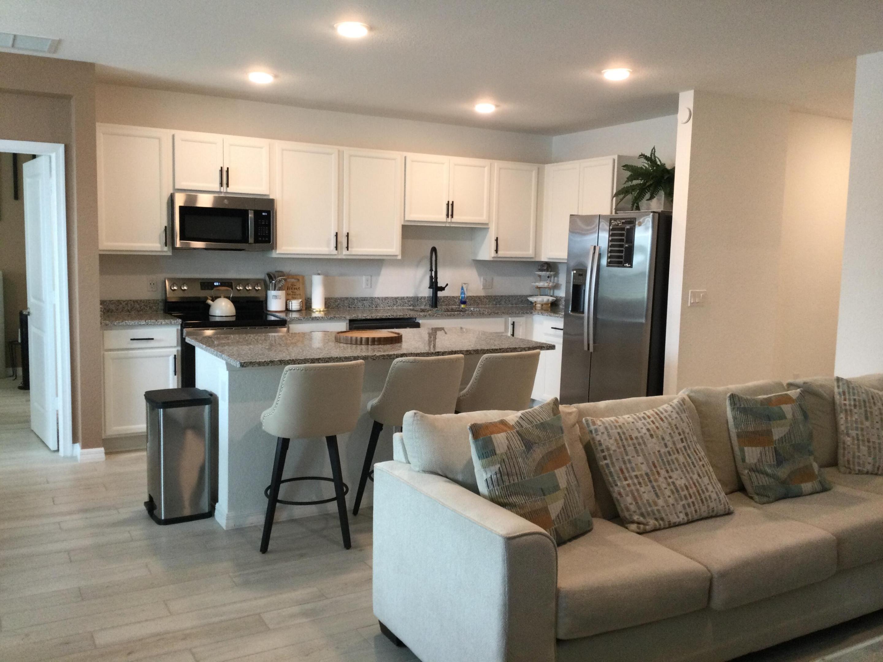 WATERSTONE PHASE FIVE - Residential Lease