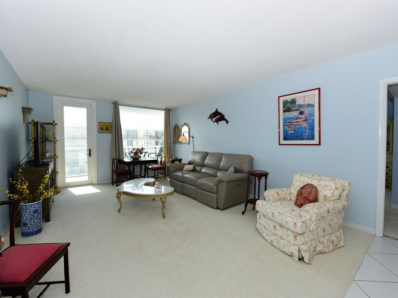 PATRICIAN OF PALM BEACH CONDO - Residential