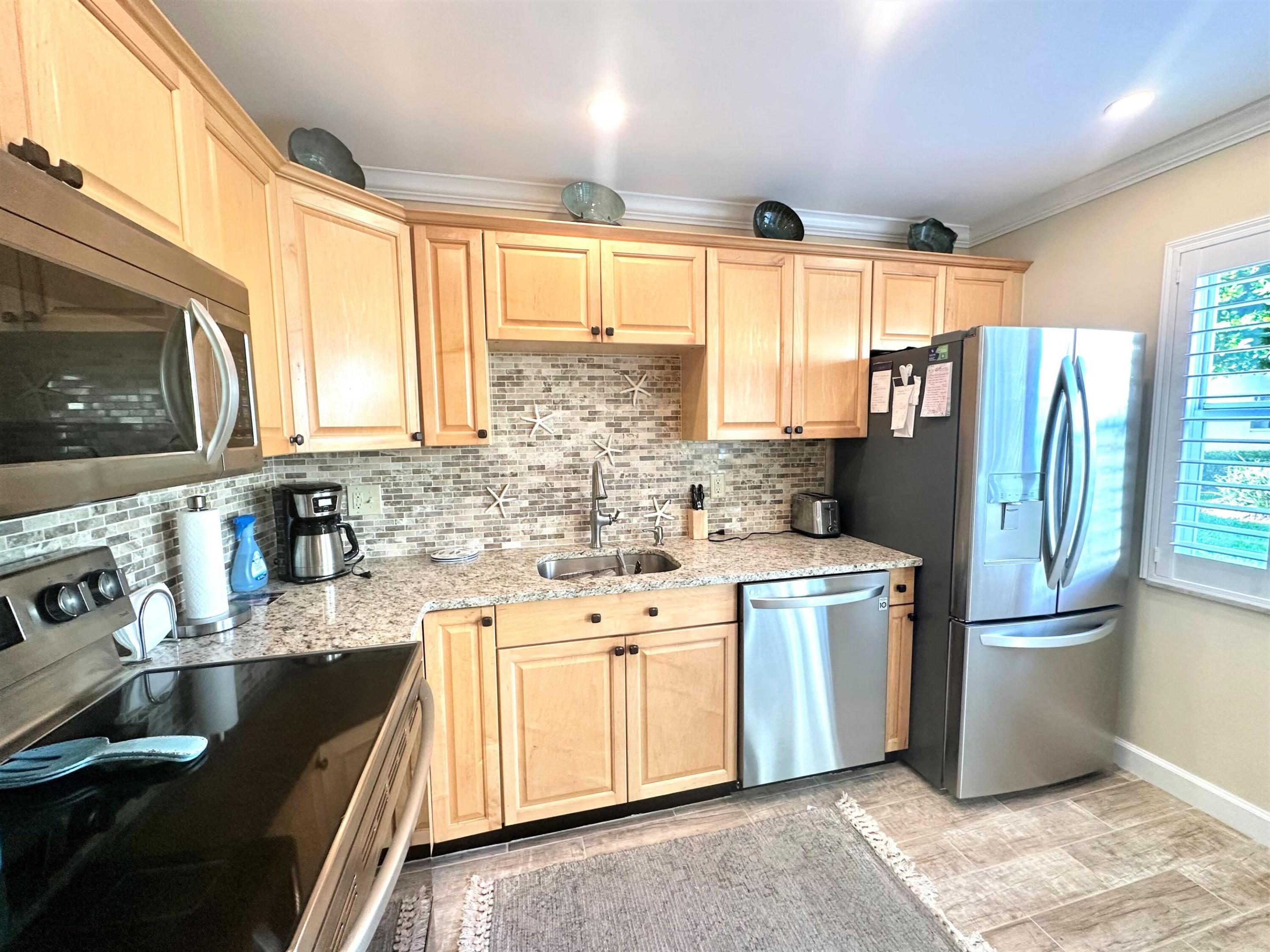 COLONIAL CLUB CONDO SEC 1 - Residential Lease