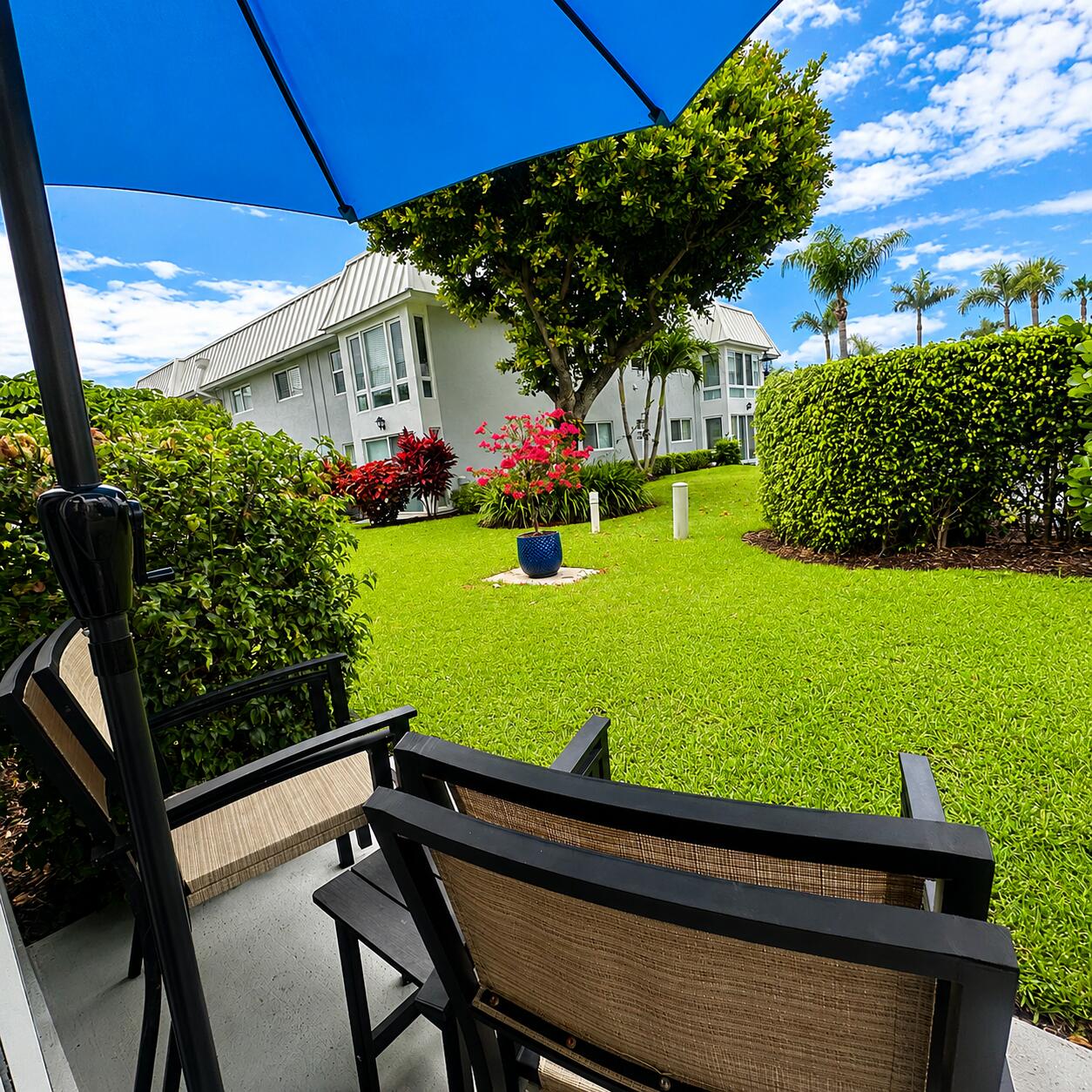 COLONIAL CLUB CONDO SEC 1 - Residential Lease