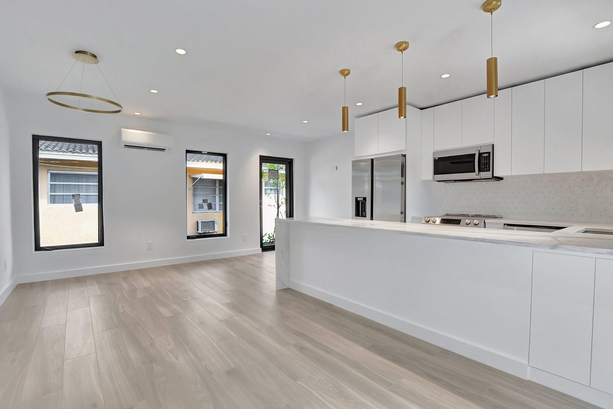 THE COVE - Residential Lease