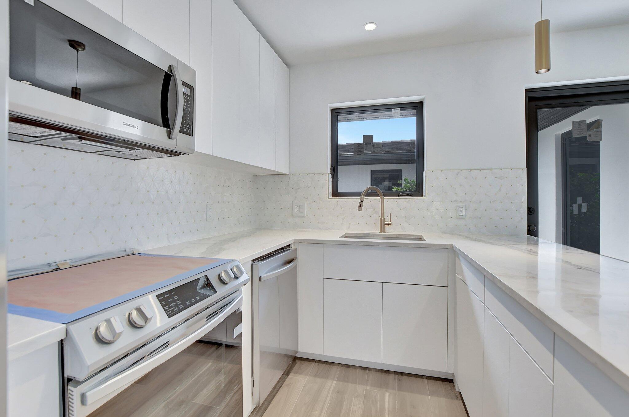 THE COVE - Residential Lease