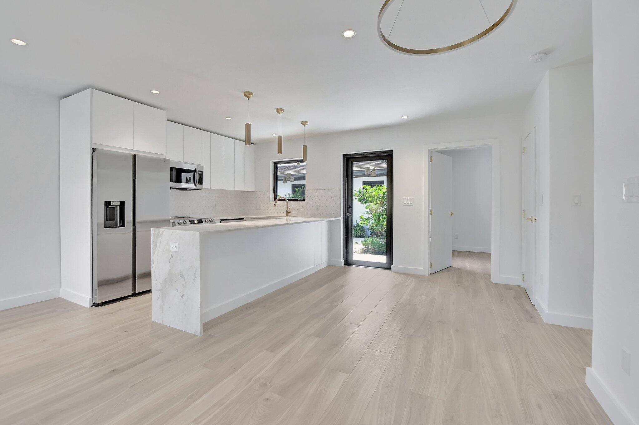 THE COVE - Residential Lease