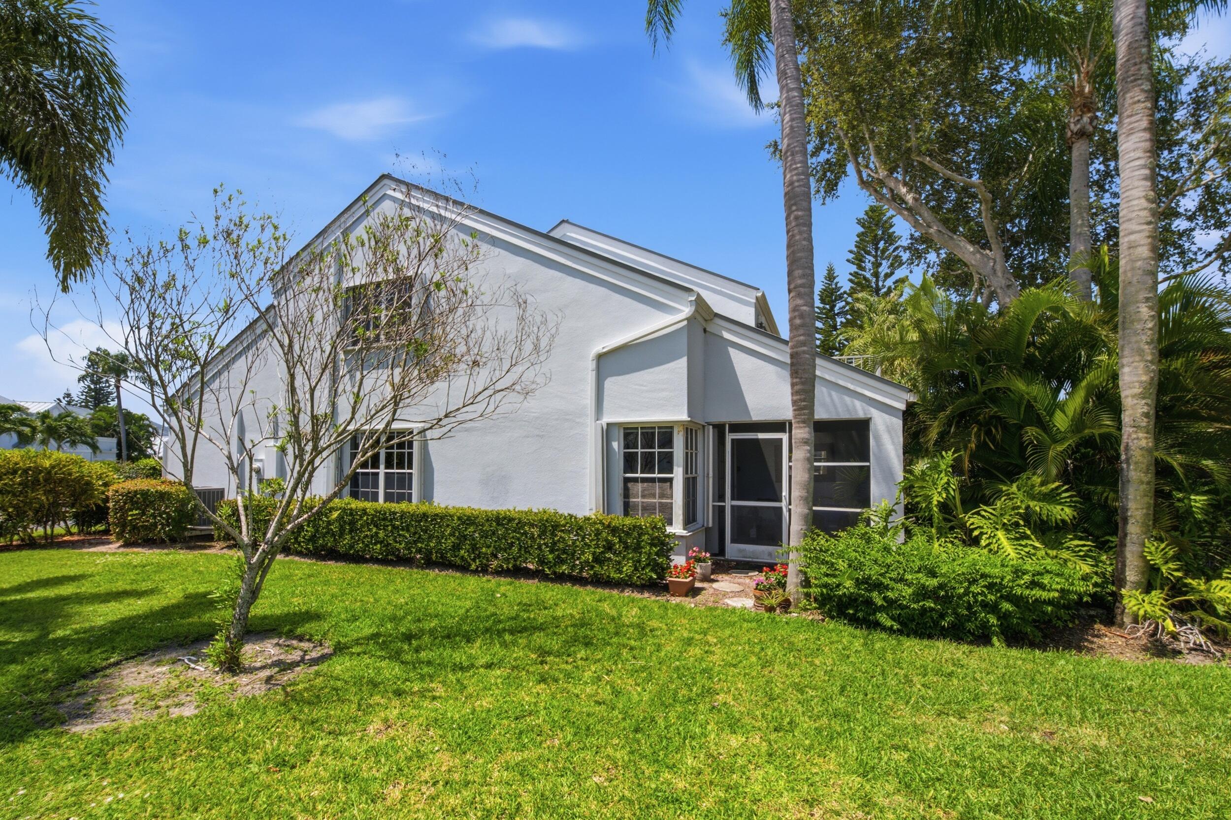 GREENS AT BOCA GOLF AND TENNIS CLUB - Residential