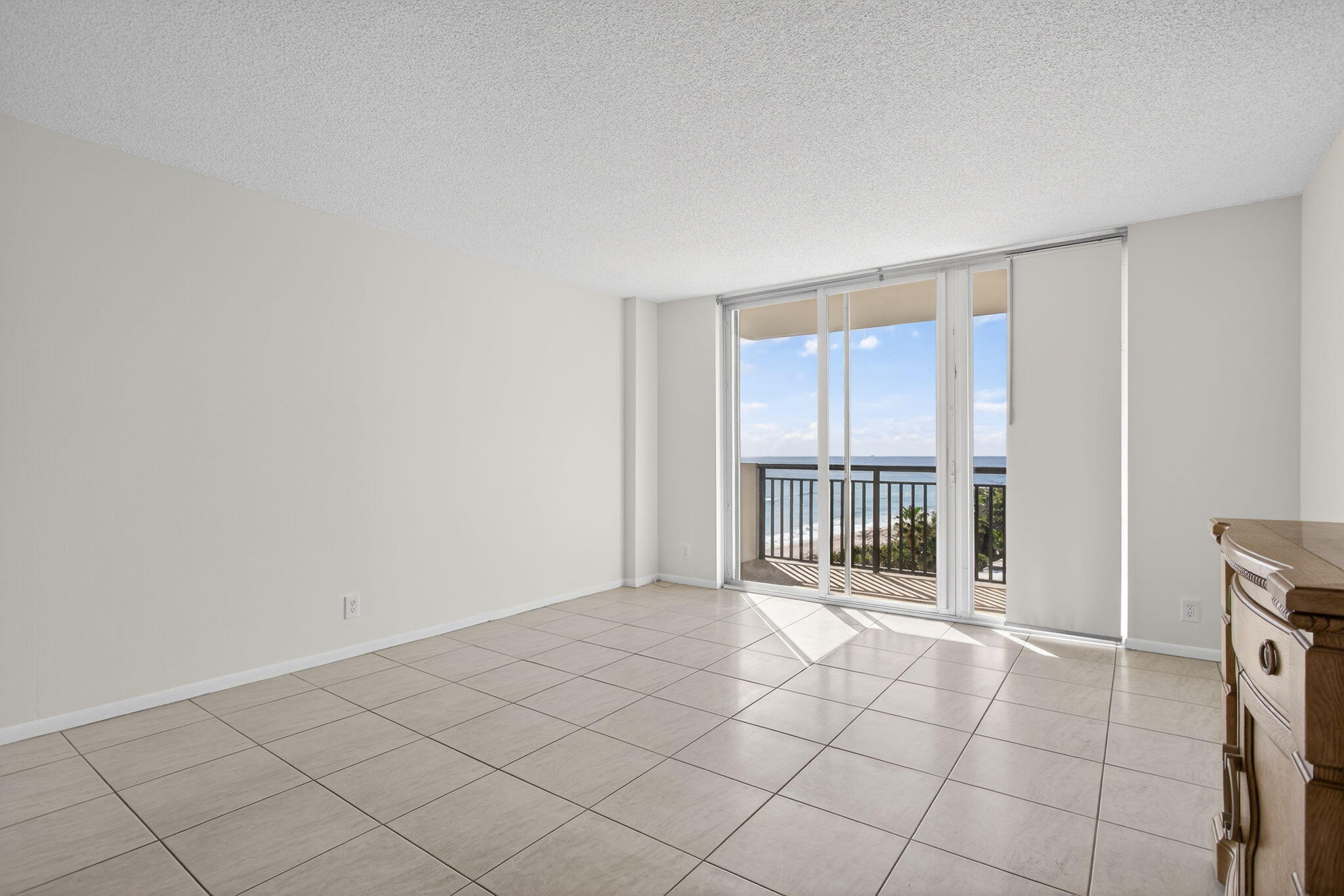 OPAL TOWERS CONDO - Residential