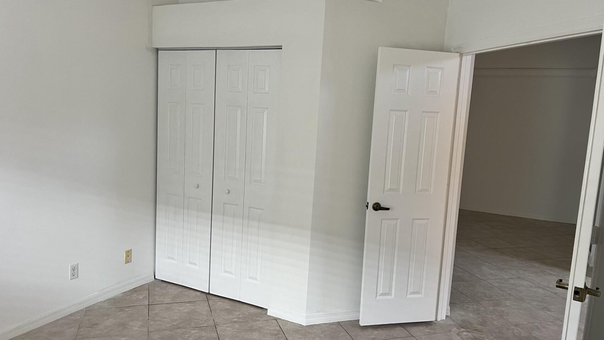 HUNTINGTON WALK POD H - Residential