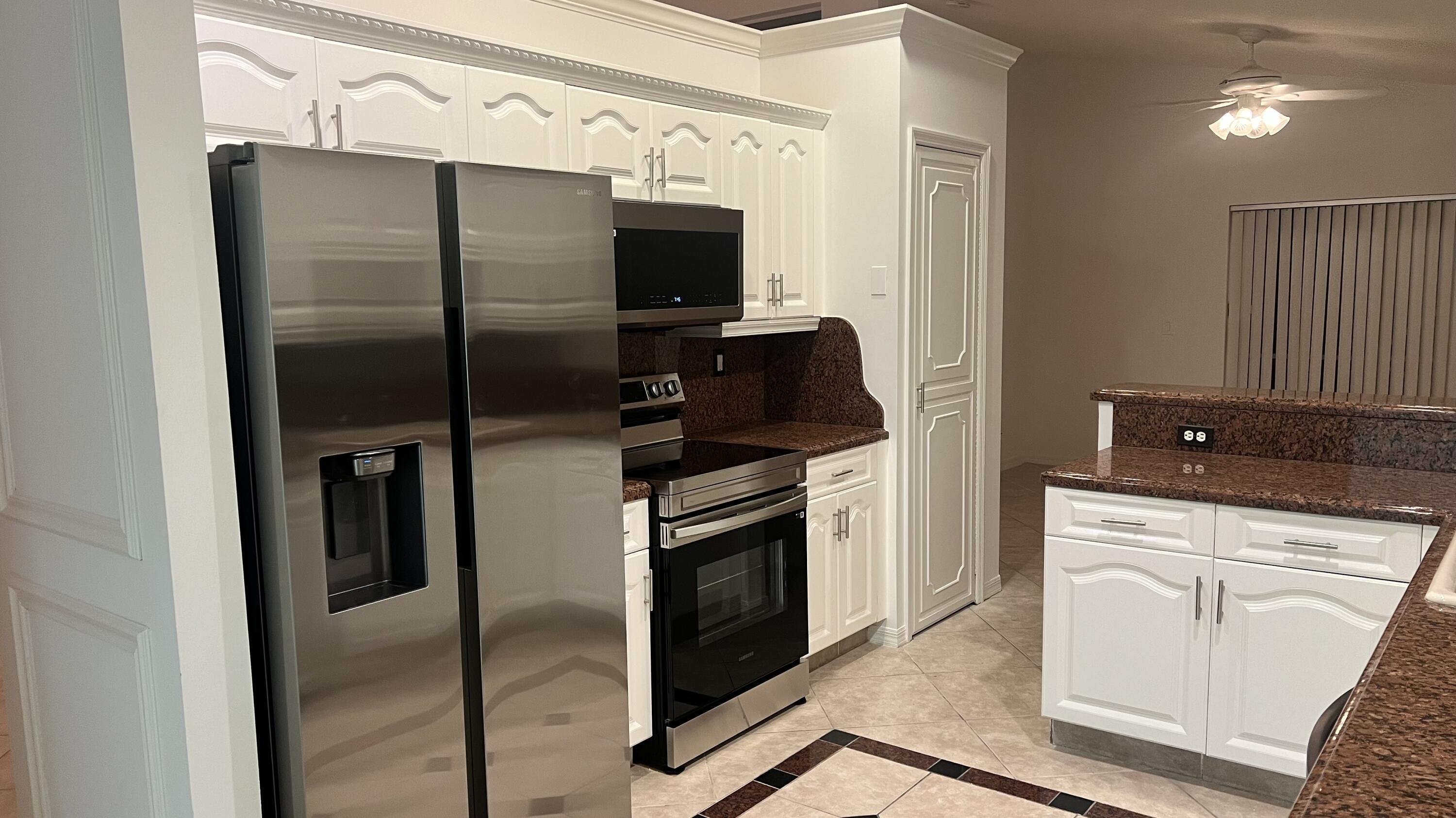 HUNTINGTON WALK POD H - Residential