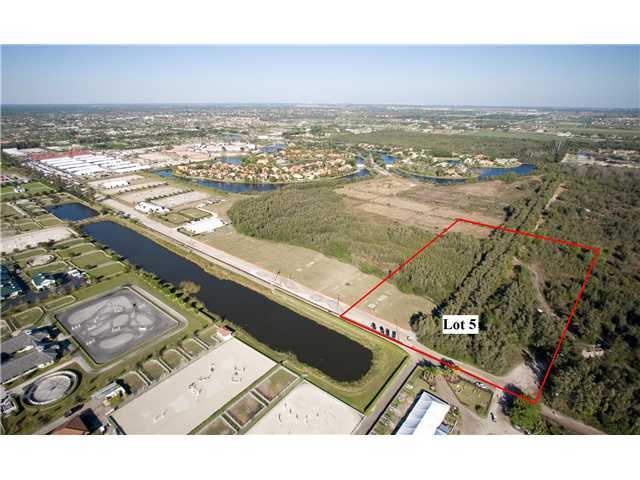 Prime equestrian property located conveniently next to the hourse show grounds. Lots 2, 3 & 4 also available.