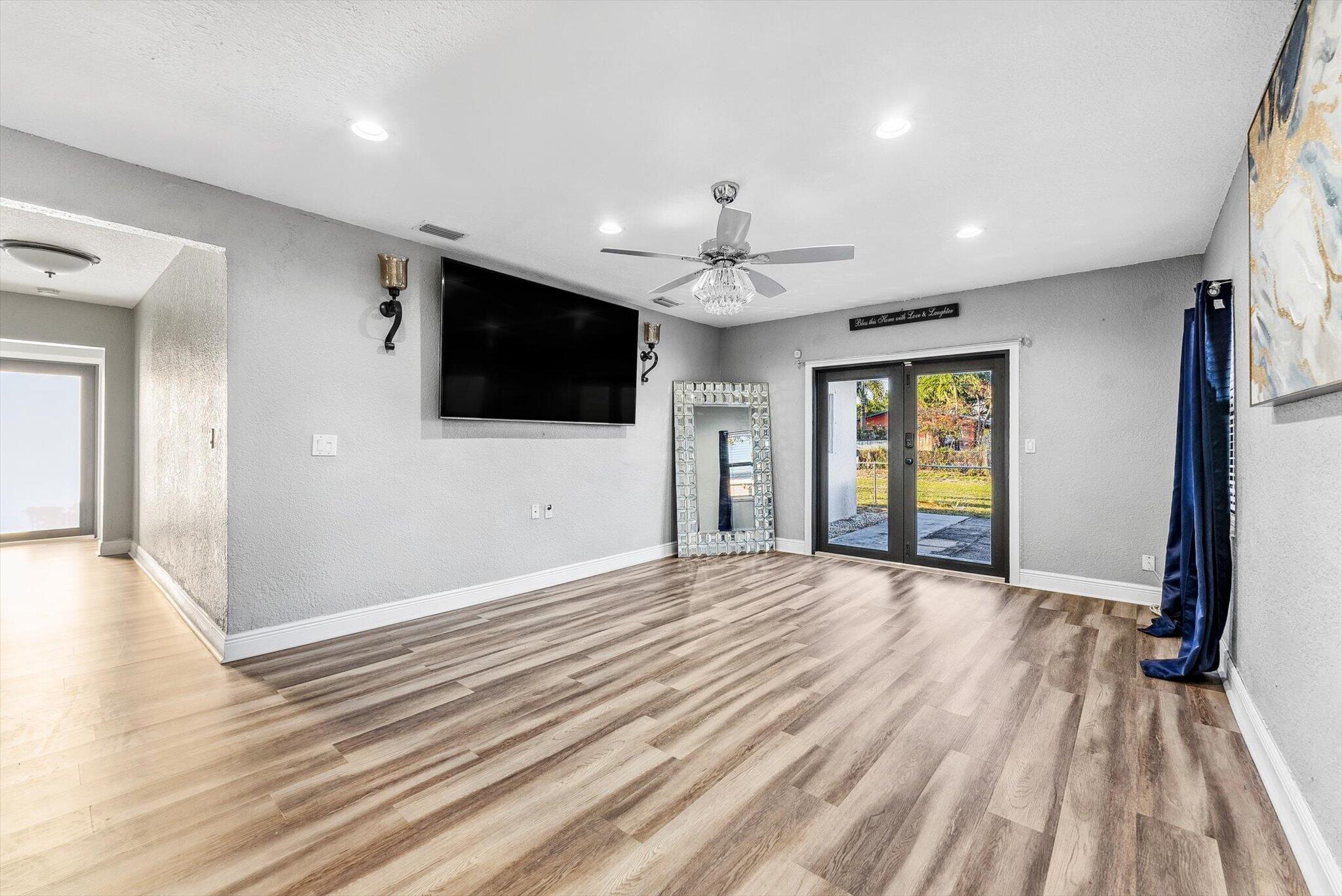 KELSEY CITY - Residential