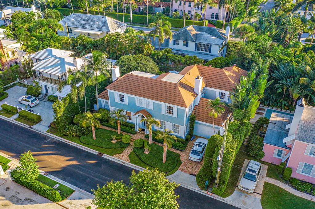 REVERIE IN - Residential