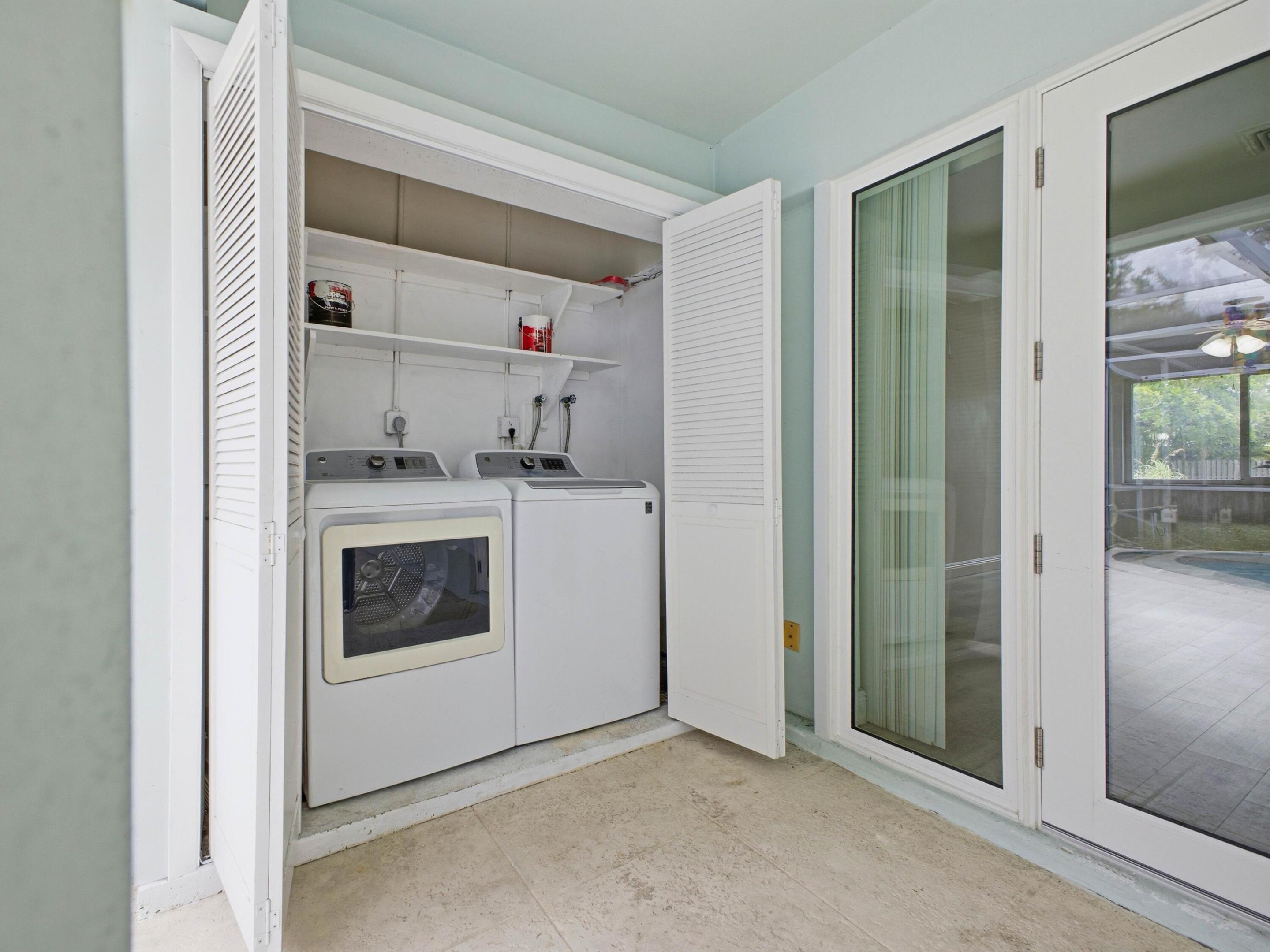 OAKLAND PARK SECOND ADD - Residential Income