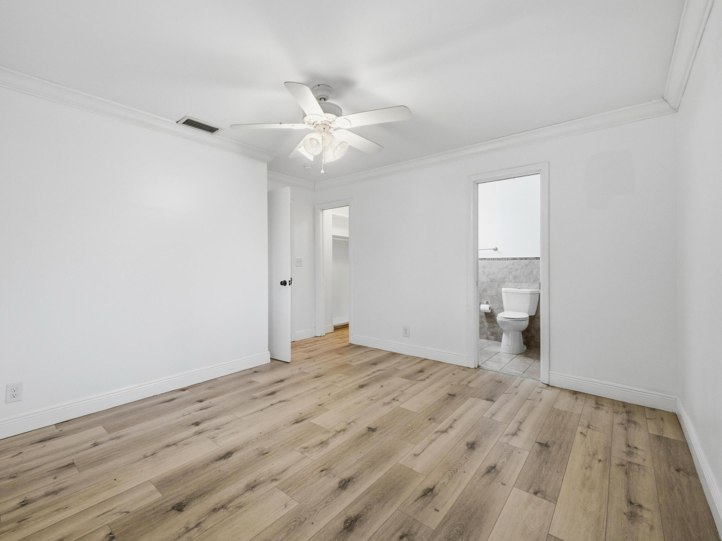 OAKLAND PARK SECOND ADD - Residential Income