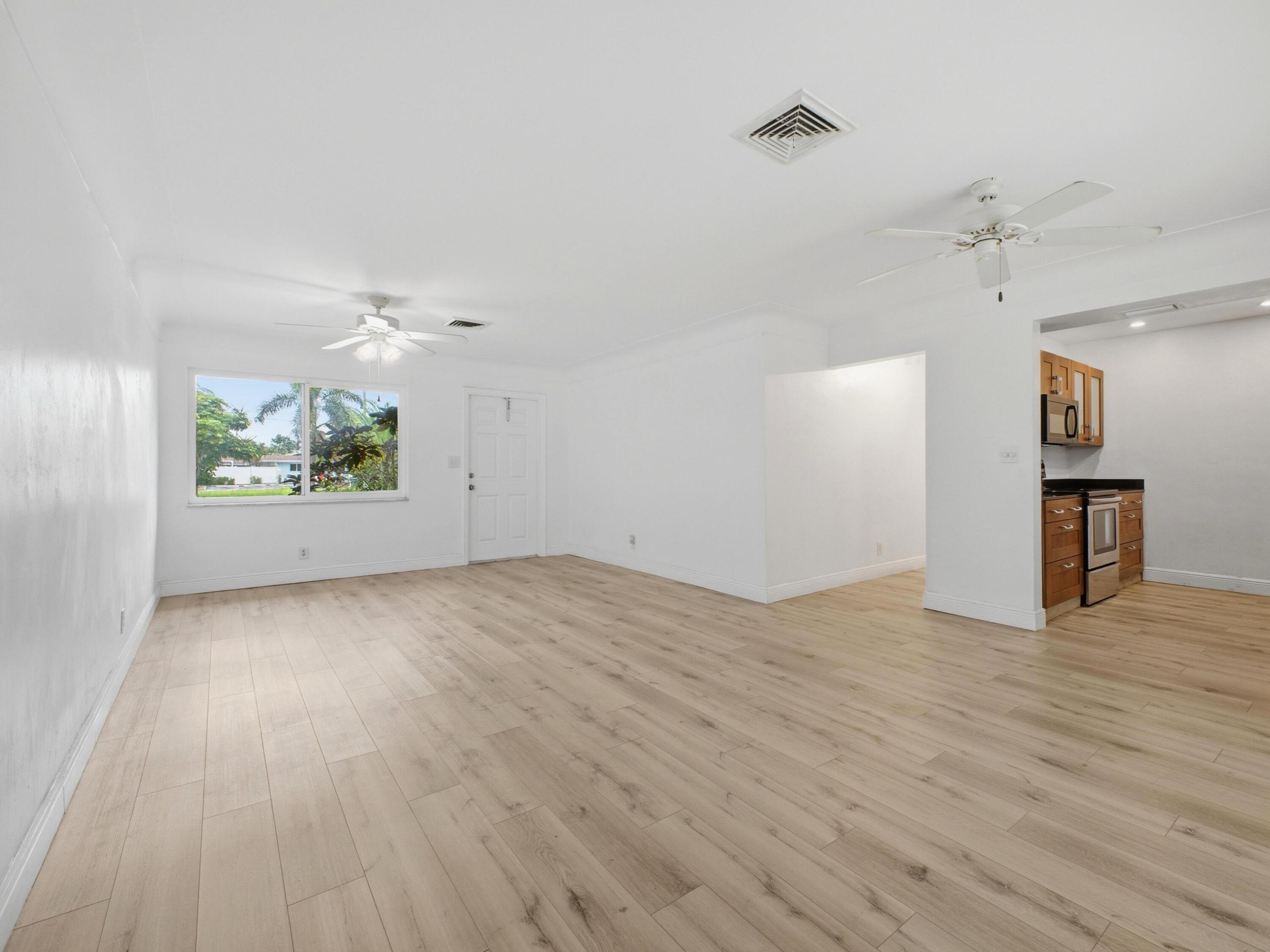 OAKLAND PARK SECOND ADD - Residential Income