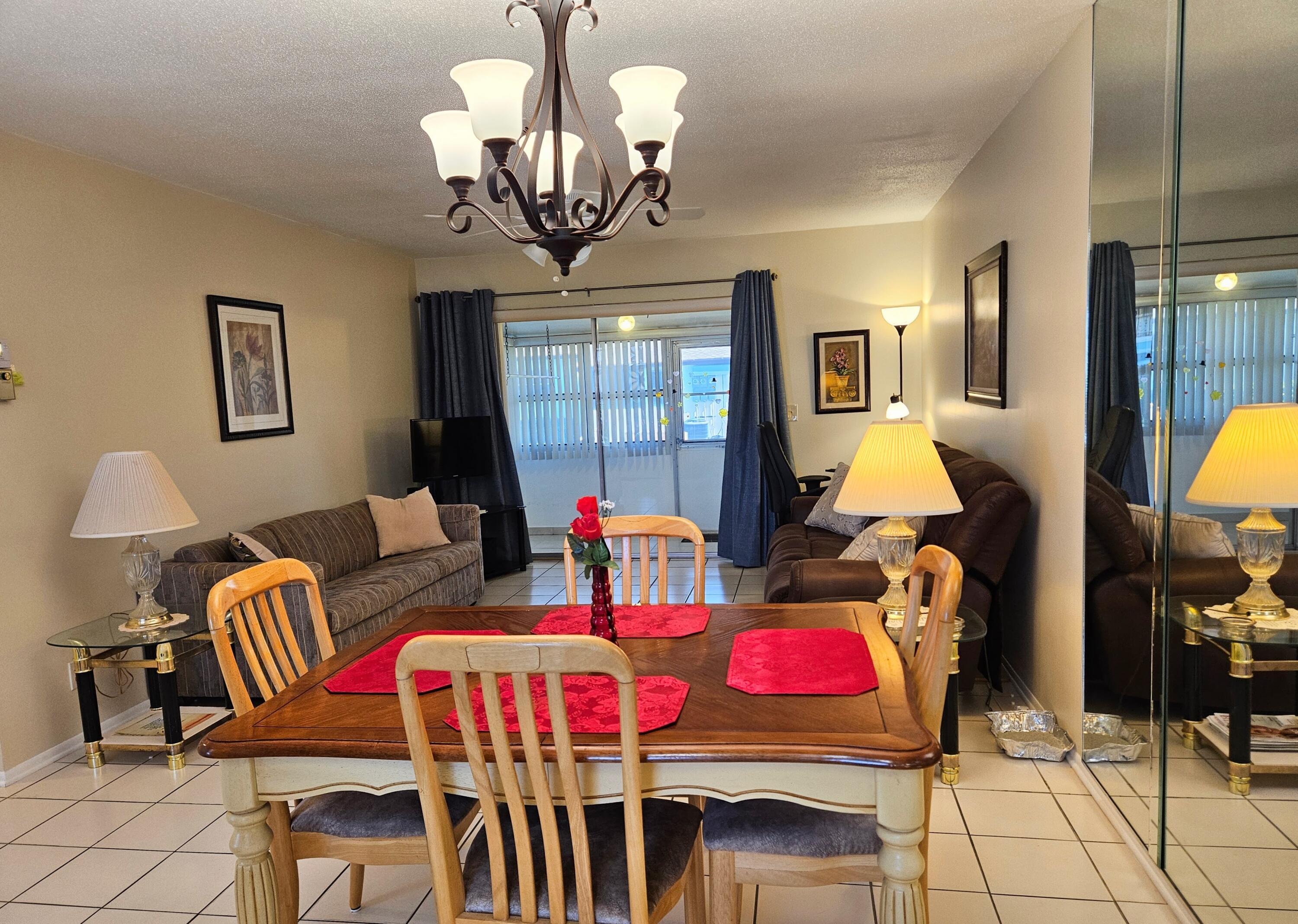CRESTHAVEN VILLAS CONDO 18 - Residential