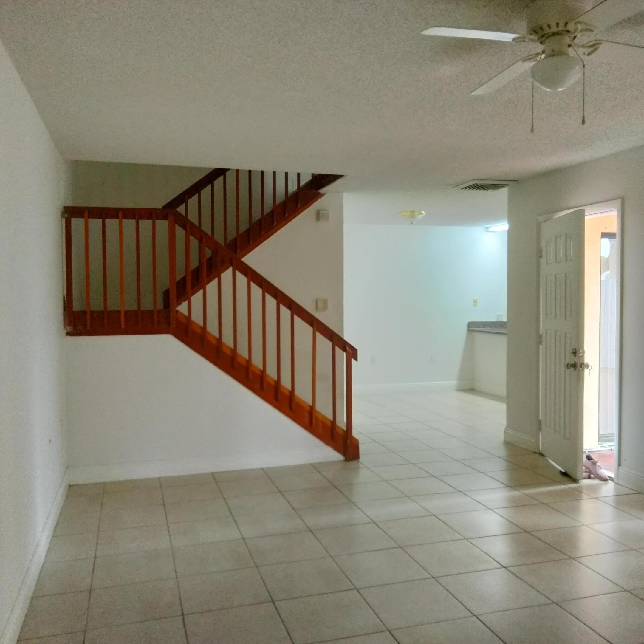 WATERSIDE LUXURY TOWNHOMES CONDO - Residential