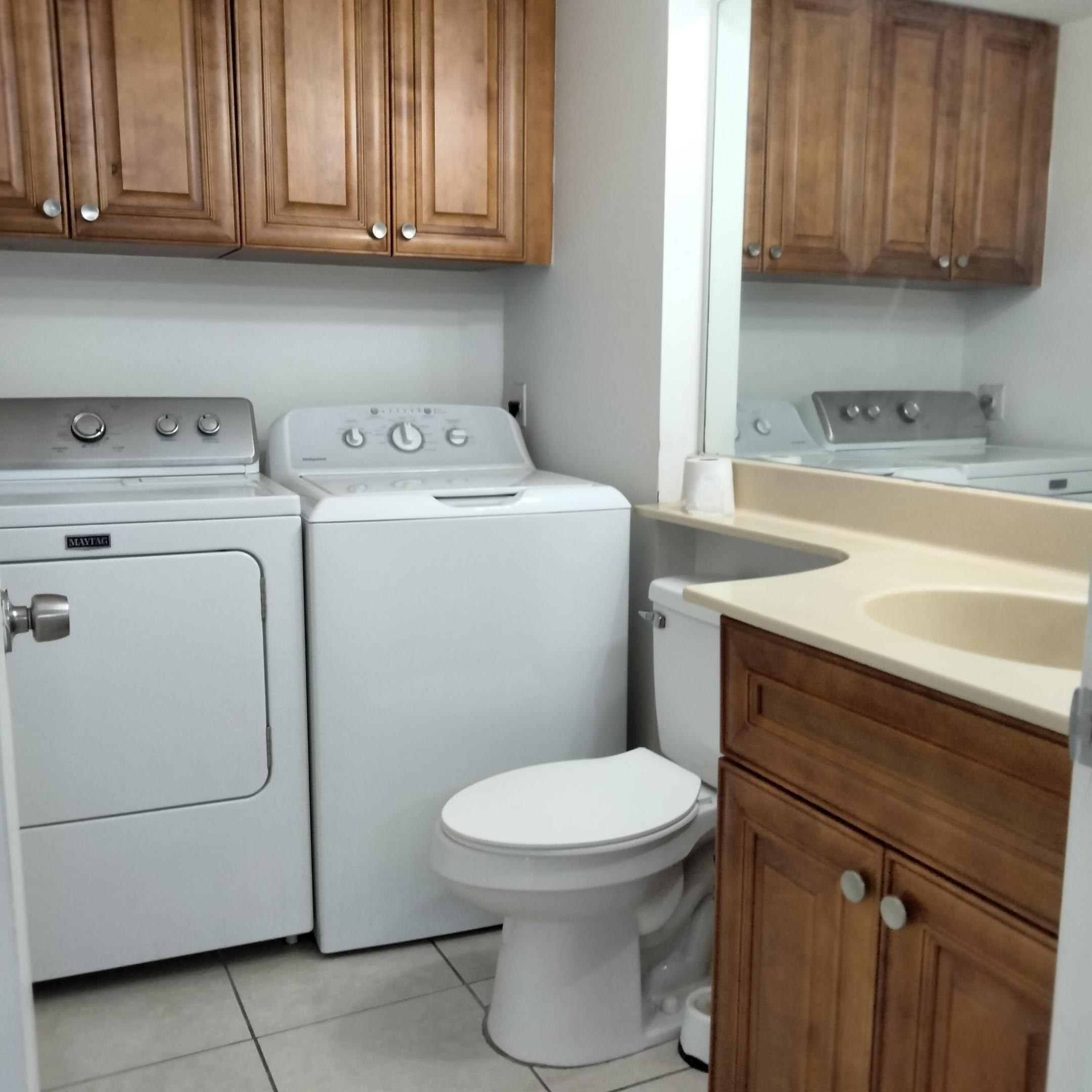 WATERSIDE LUXURY TOWNHOMES CONDO - Residential