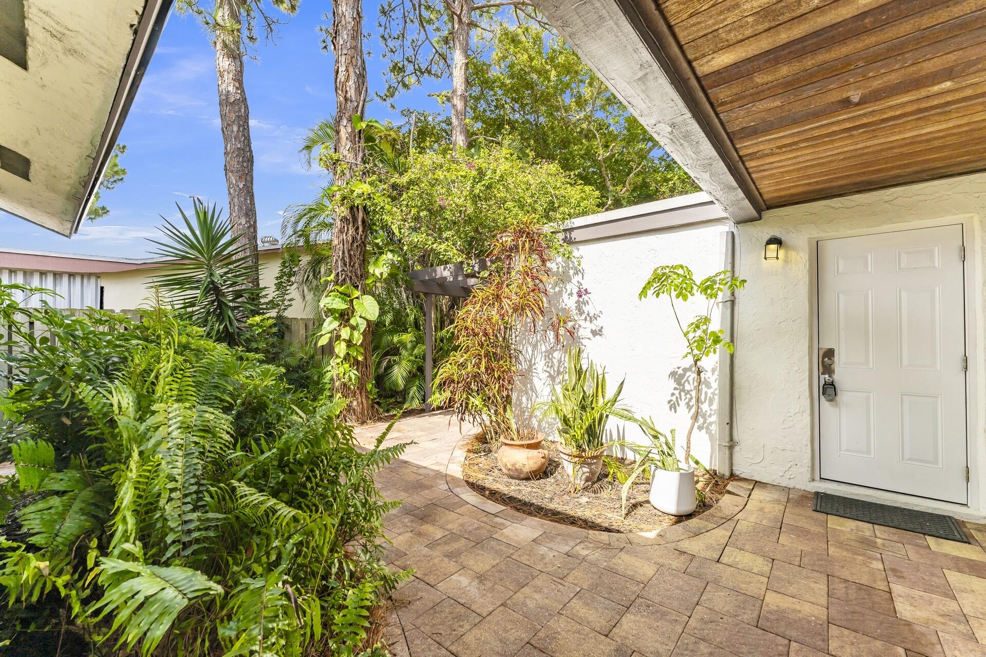 WEST DEERFIELD BEACH - Residential