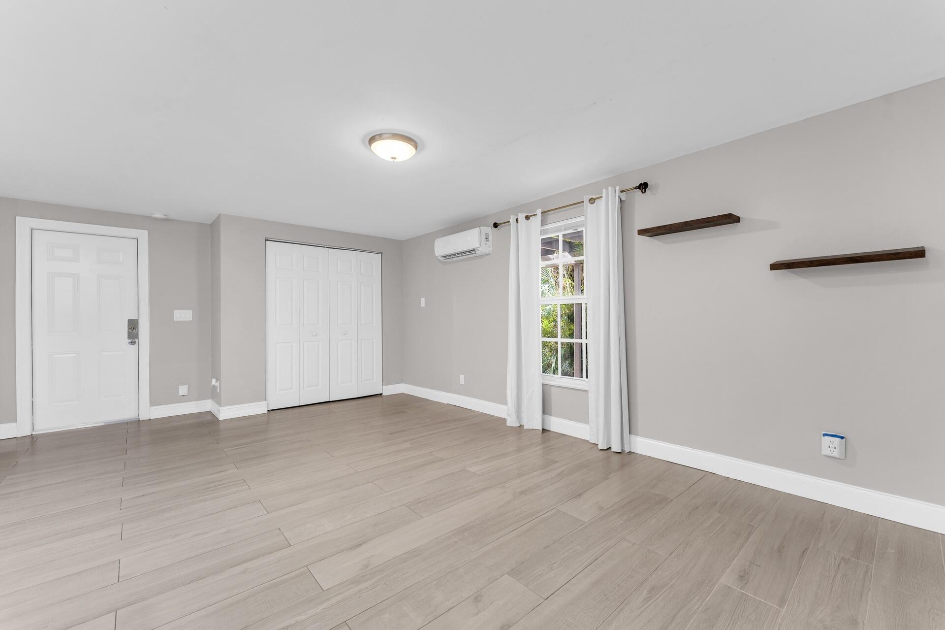 WEST DEERFIELD BEACH - Residential