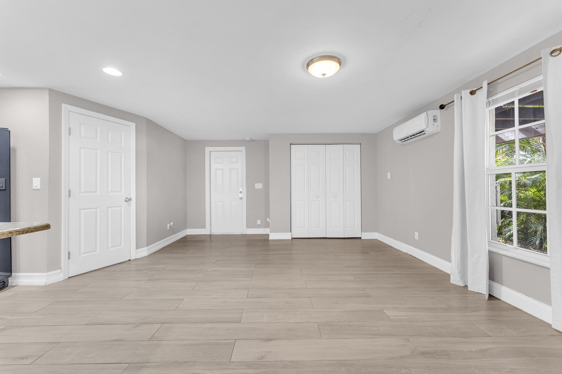 WEST DEERFIELD BEACH - Residential