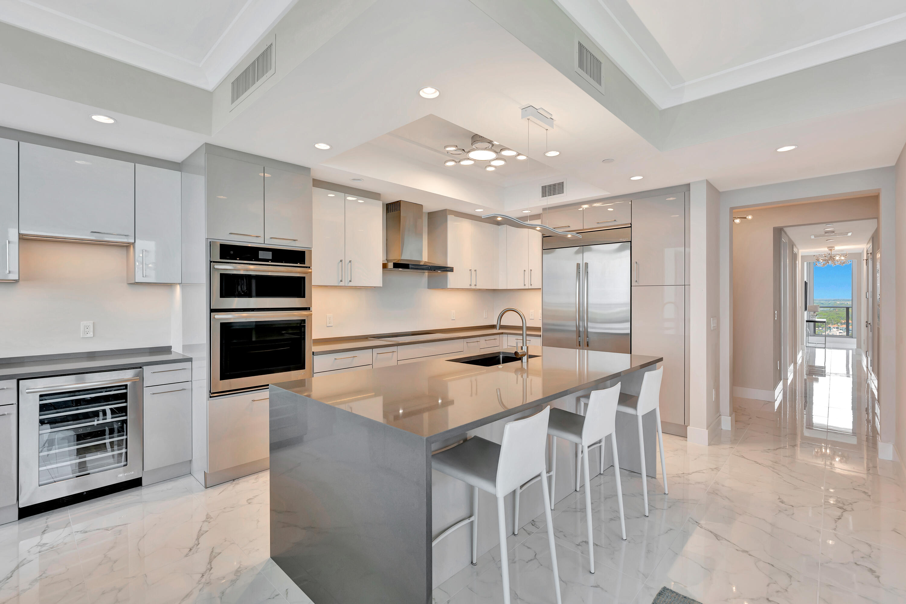 WATER CLUB - Residential