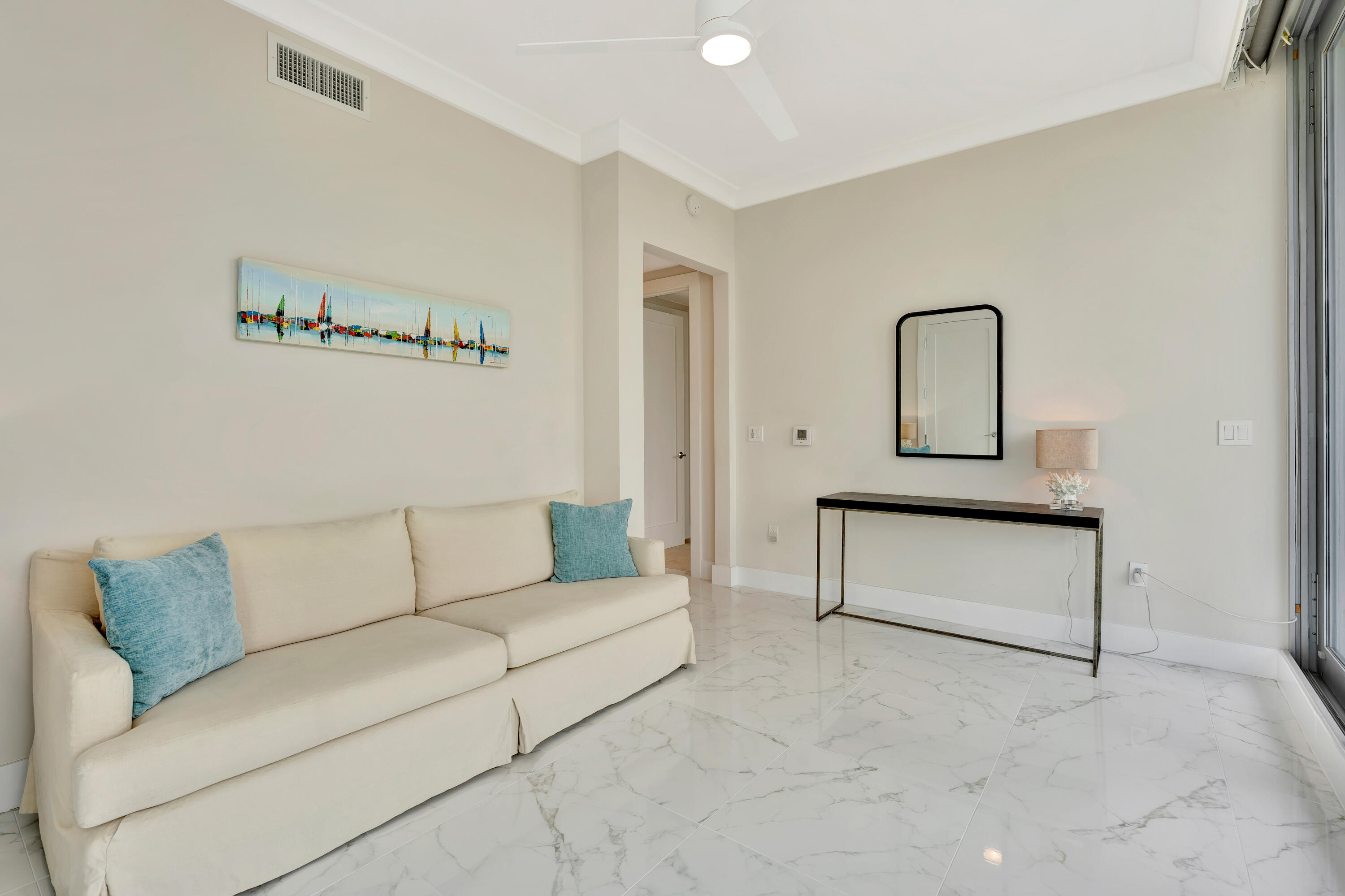 WATER CLUB - Residential