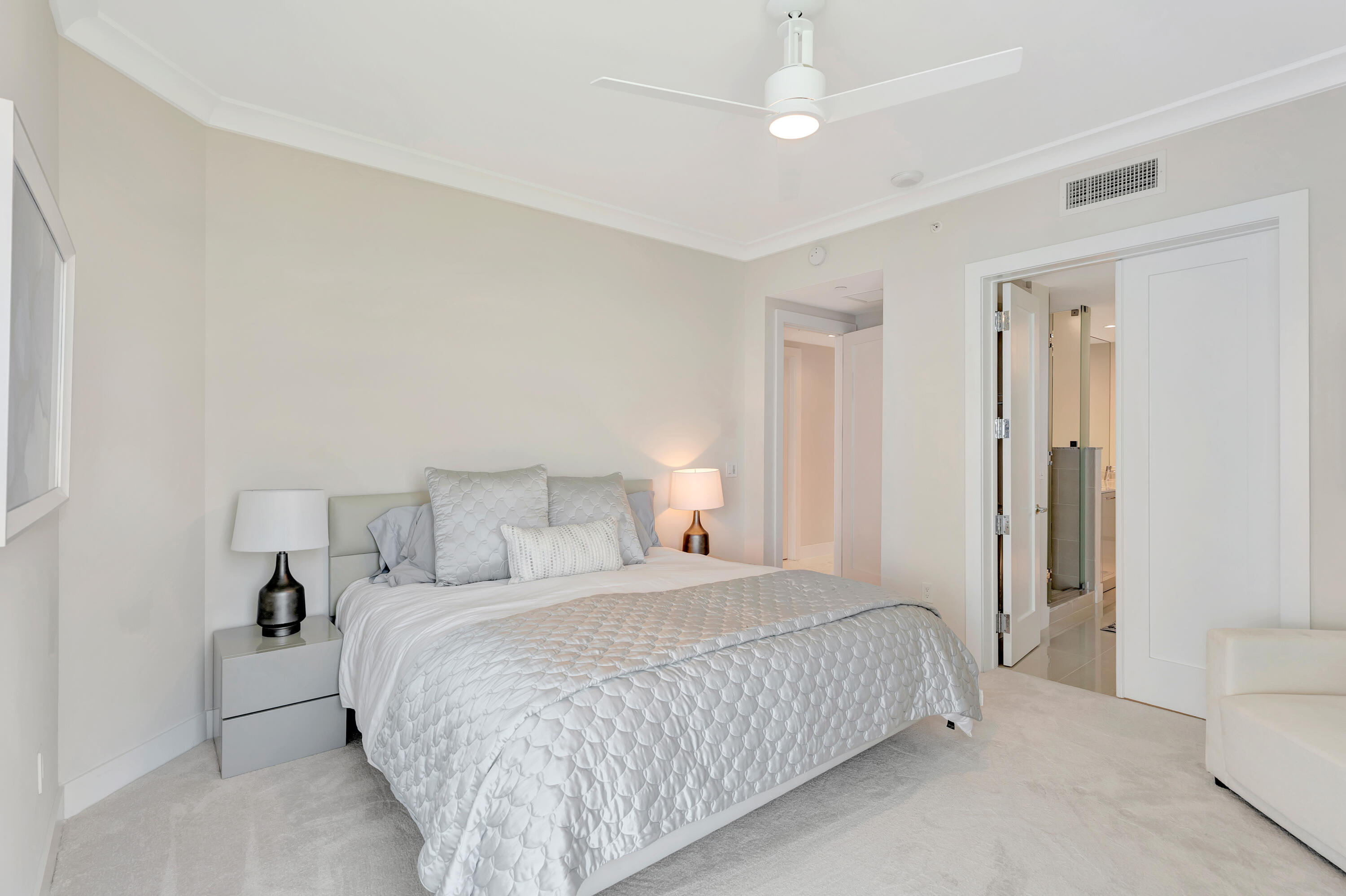 WATER CLUB - Residential