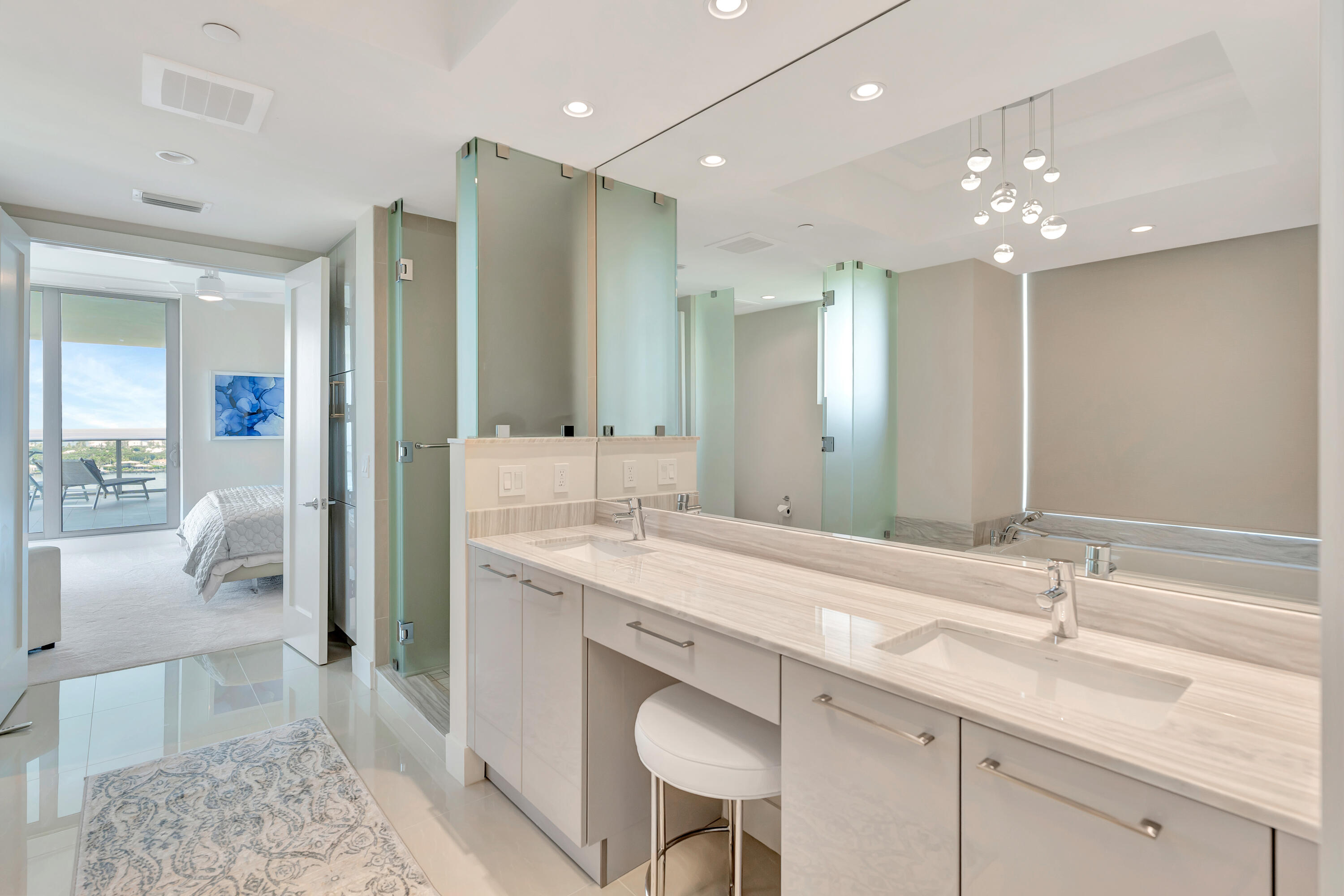 WATER CLUB - Residential