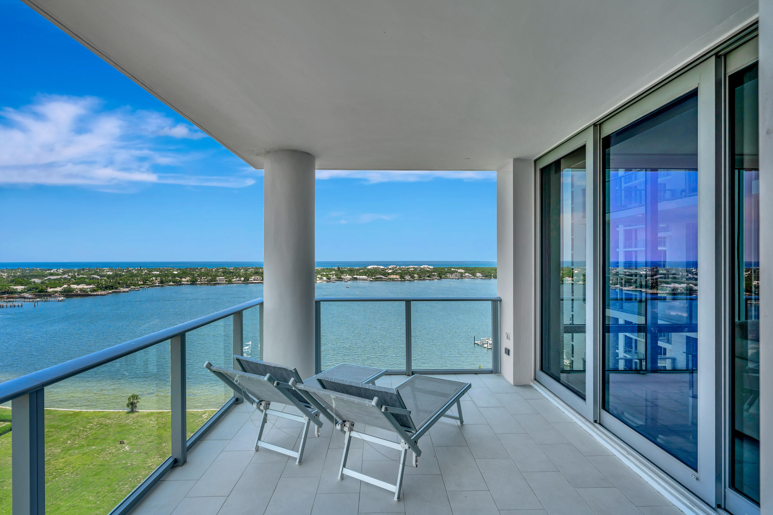 WATER CLUB - Residential