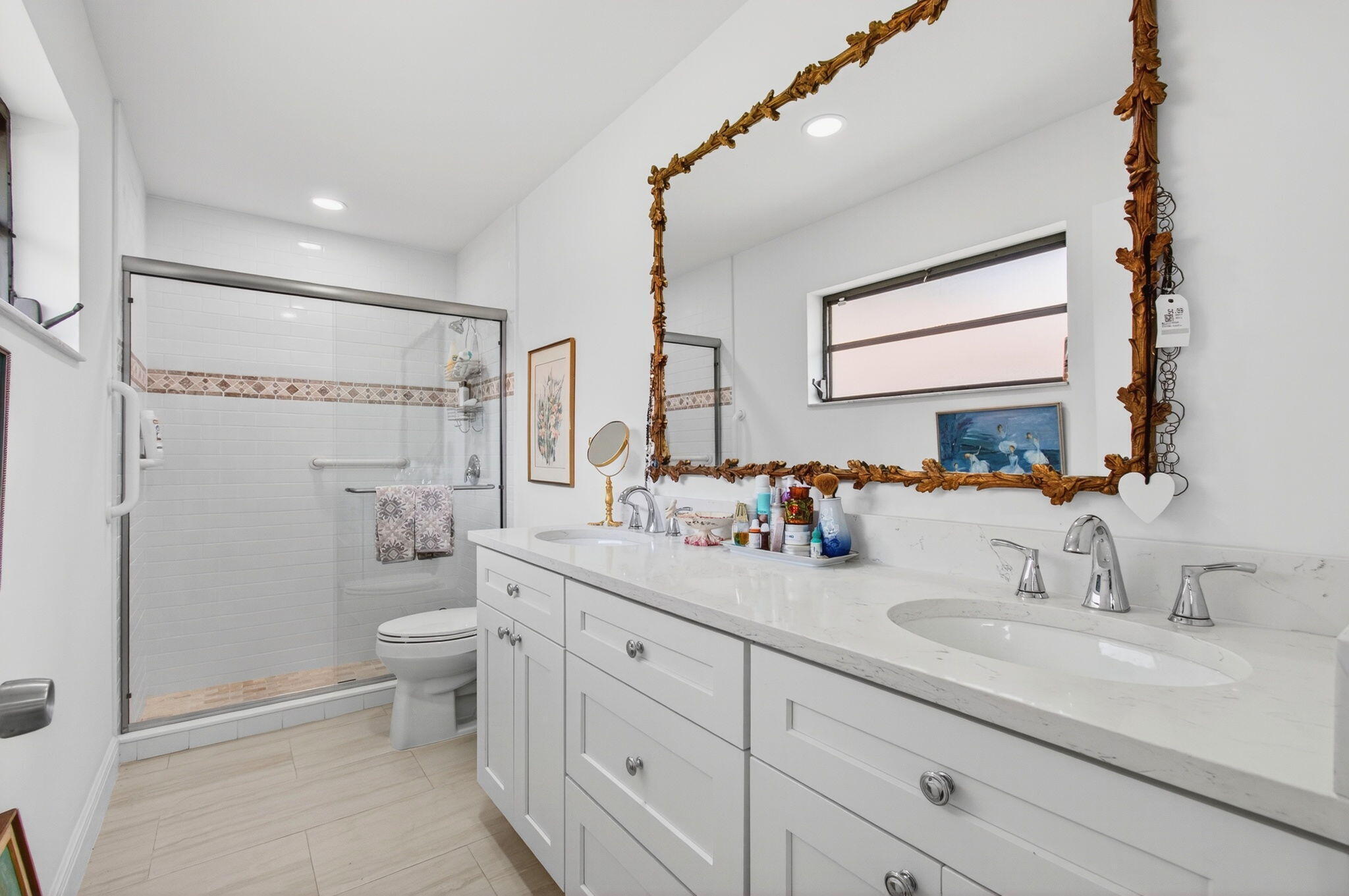 HUNTINGTON POINTE - Residential