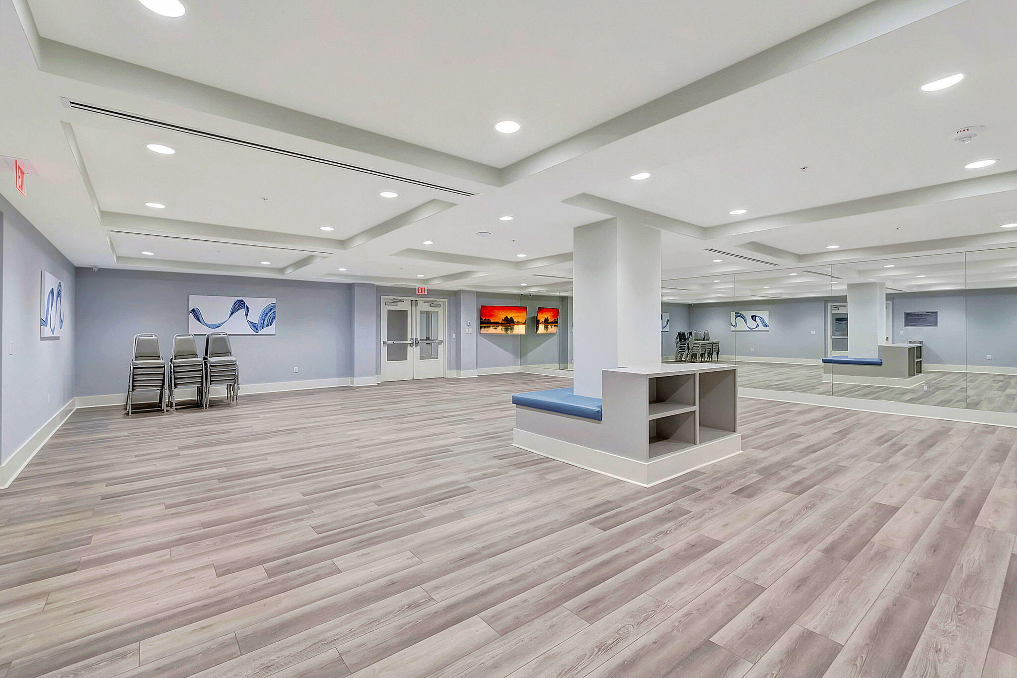 HUNTINGTON POINTE - Residential