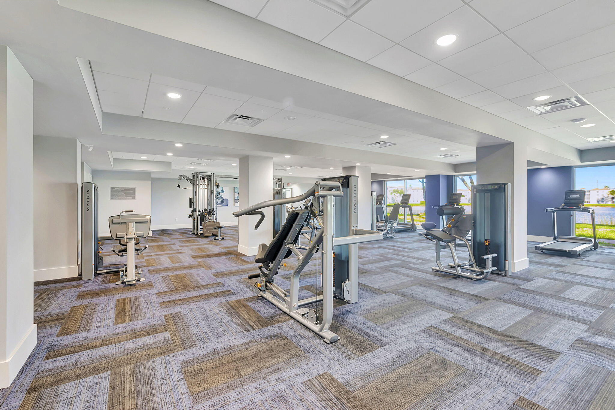 HUNTINGTON POINTE - Residential